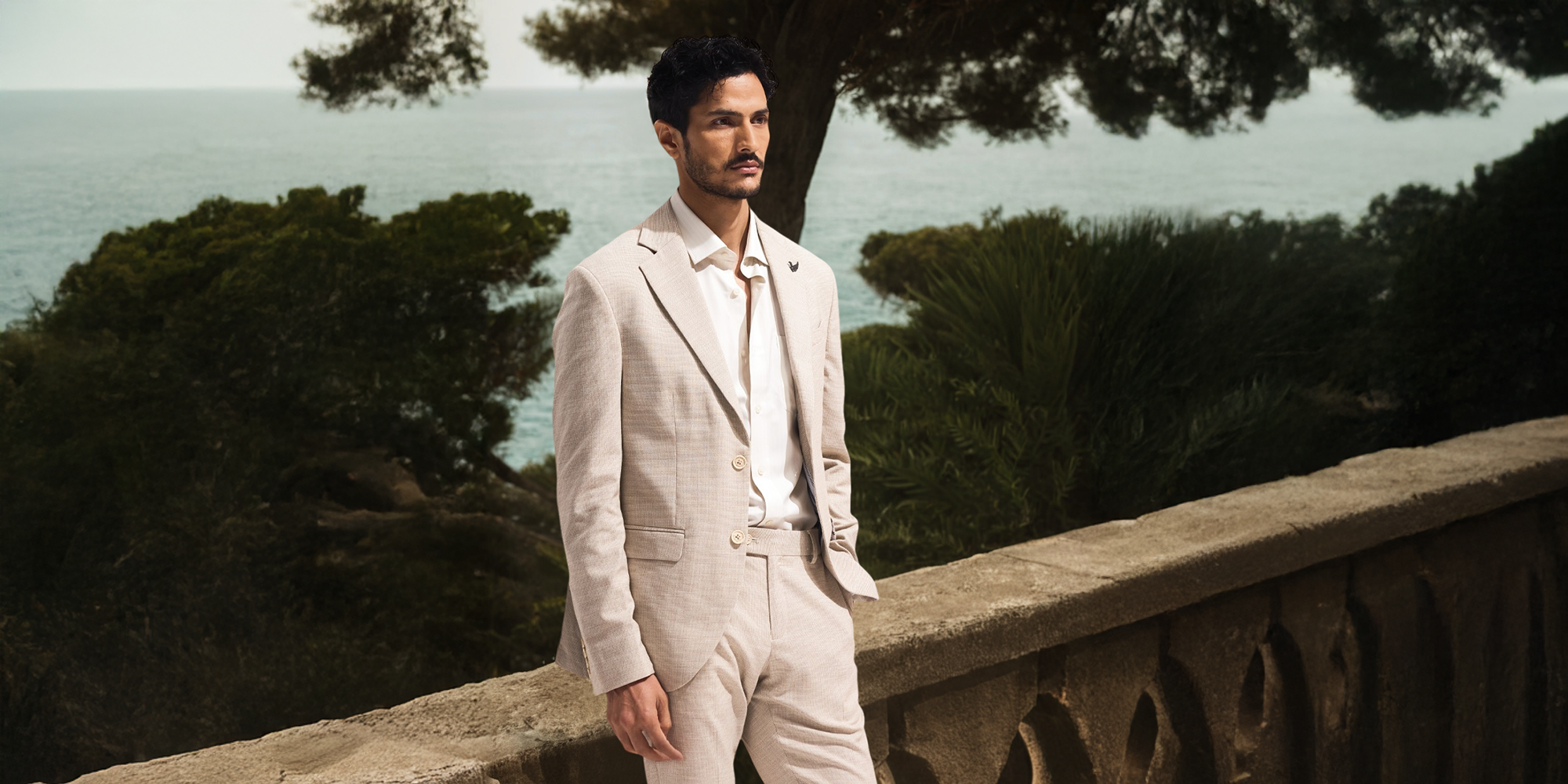 Unlocking Office Comfort: Why Linen is Your New Workwear Essential