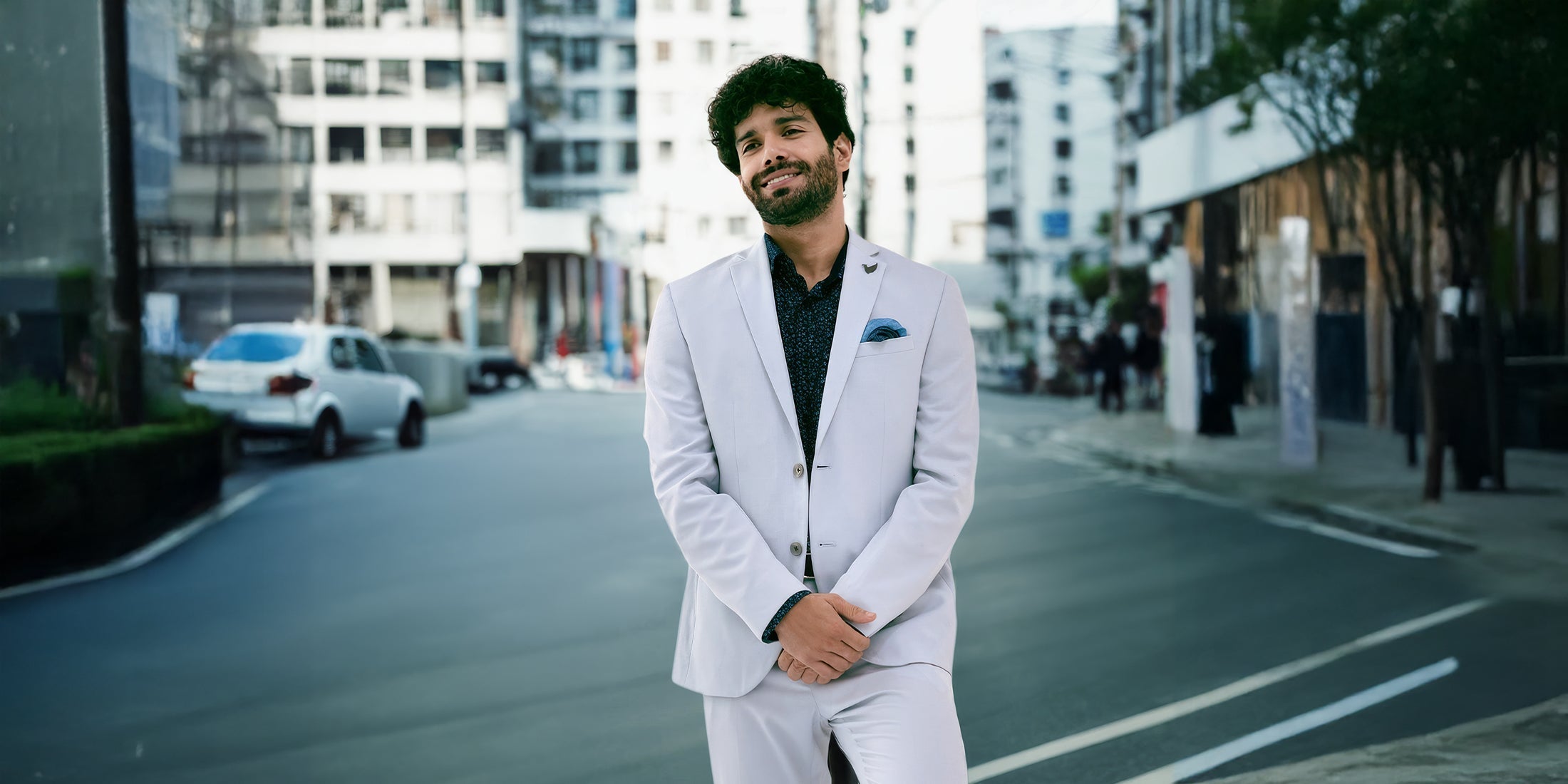 Top Men's Suits to Stand Out This Season