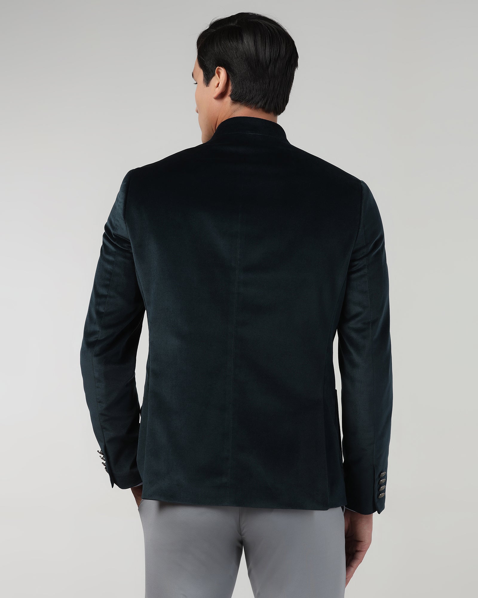 Beetle Solid Blazer - Malibu