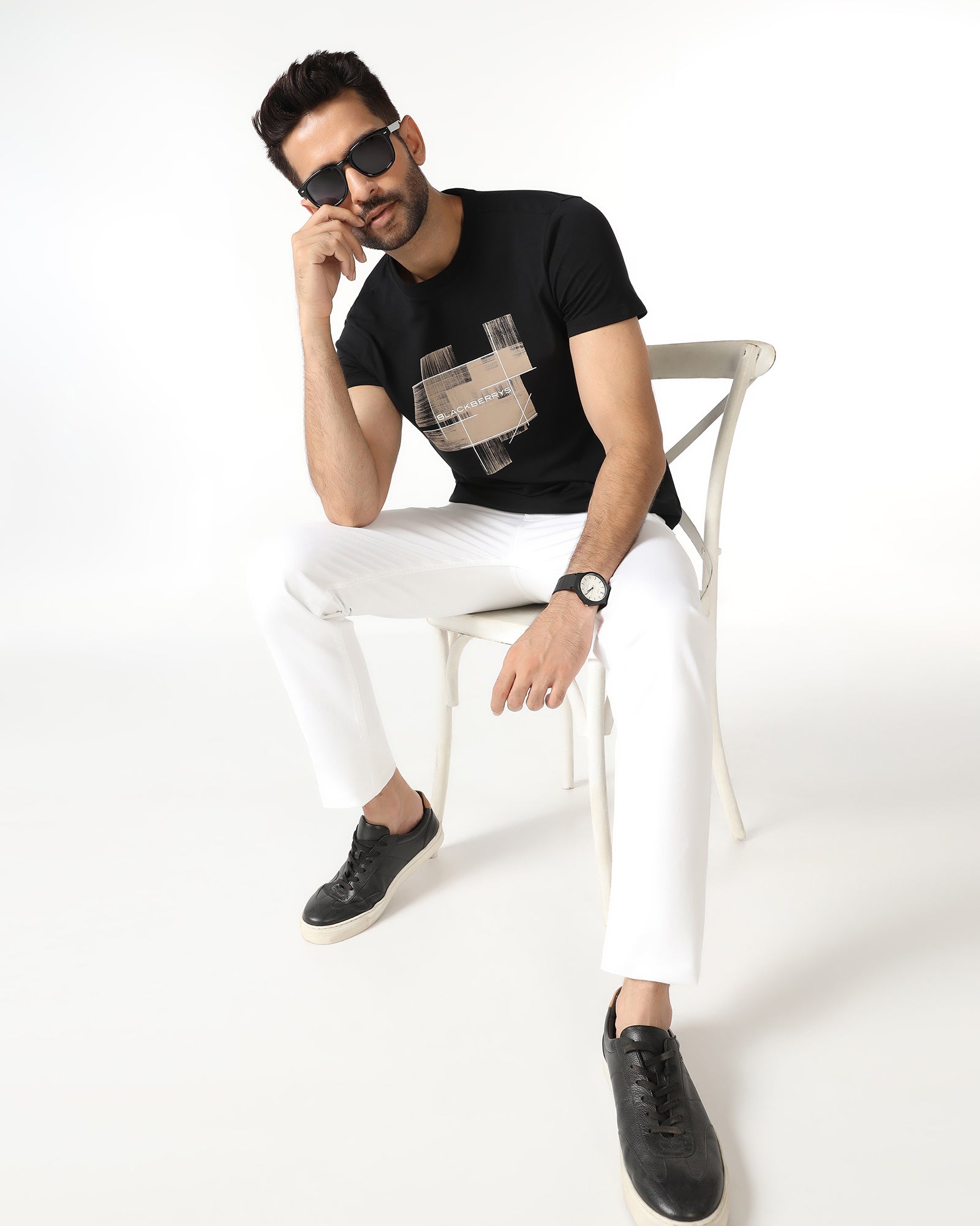 Black Crew Neck Solid T-Shirt - Rust