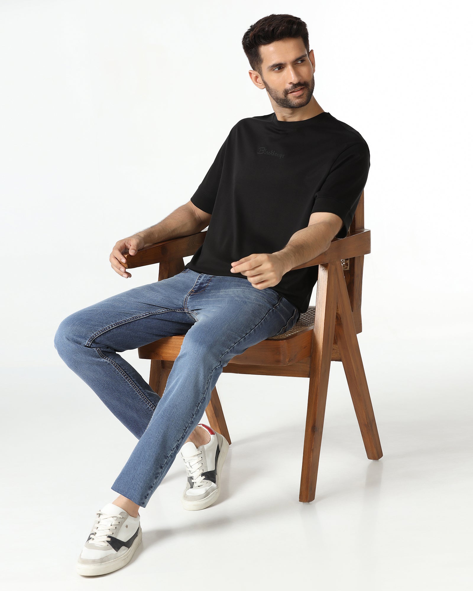 Black Crew Neck Solid T-Shirt - Toss