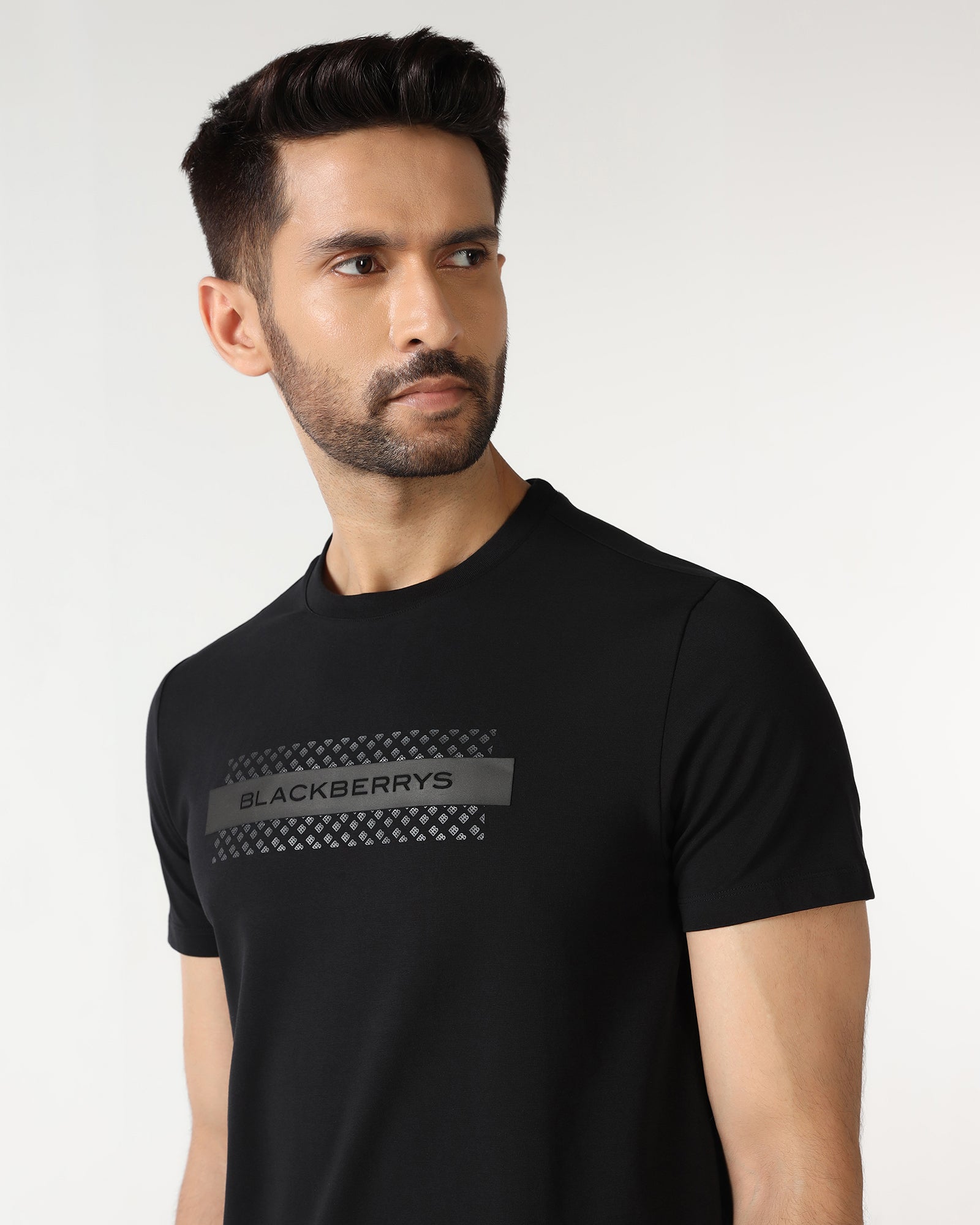 Black Crew Neck Solid T-Shirt - Zoro