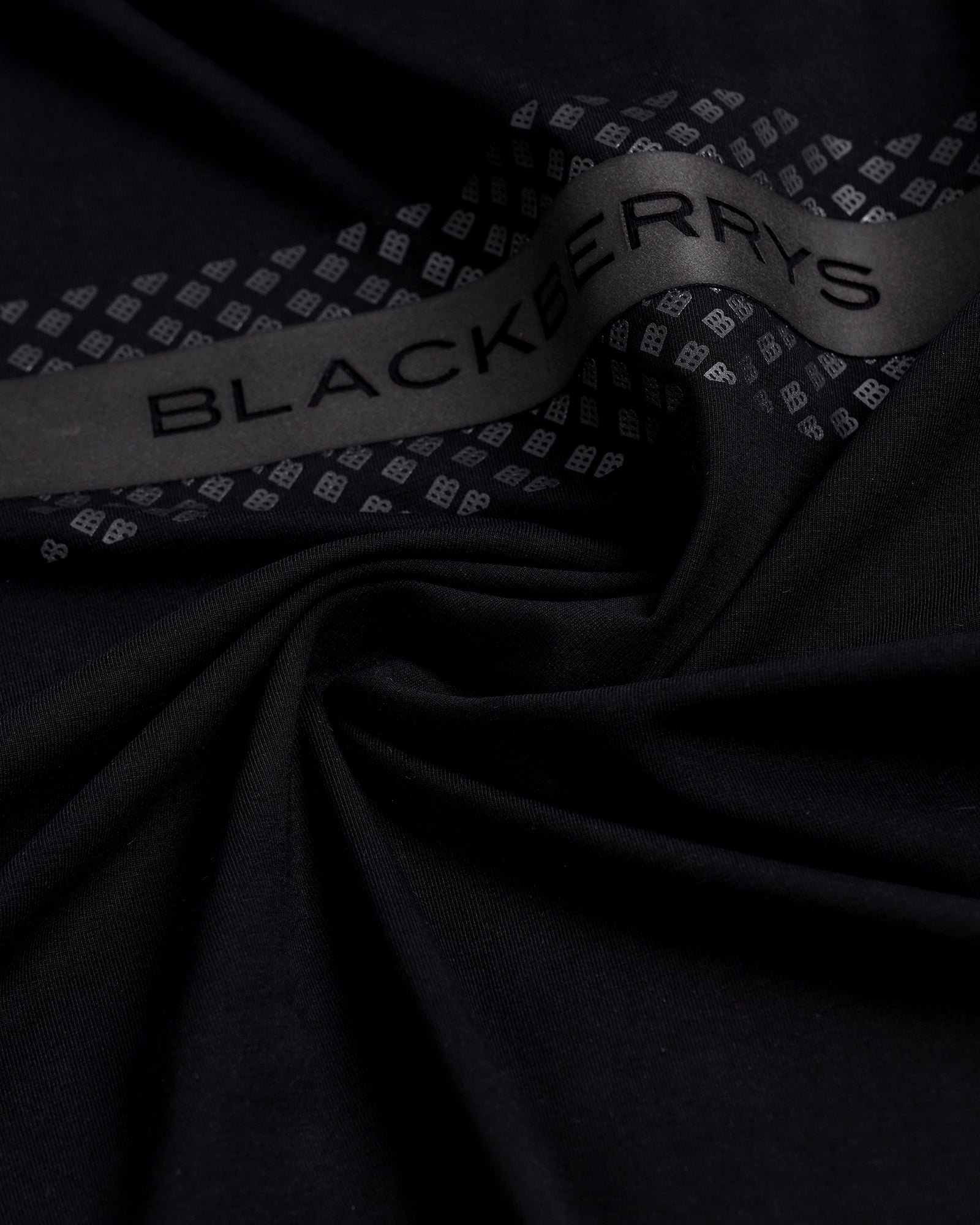 Black Crew Neck Solid T-Shirt - Zoro