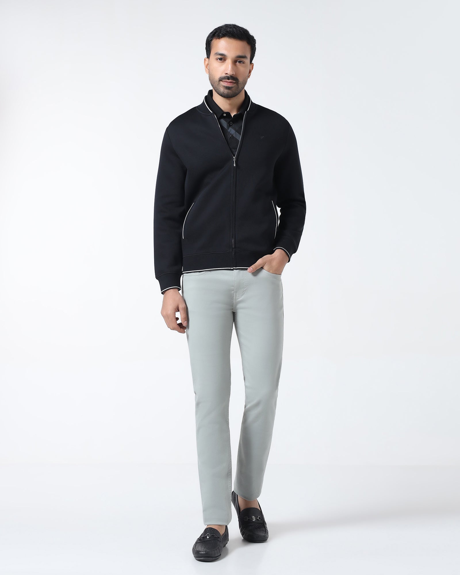 Black Hoodie Solid Sweatshirt - Morgo