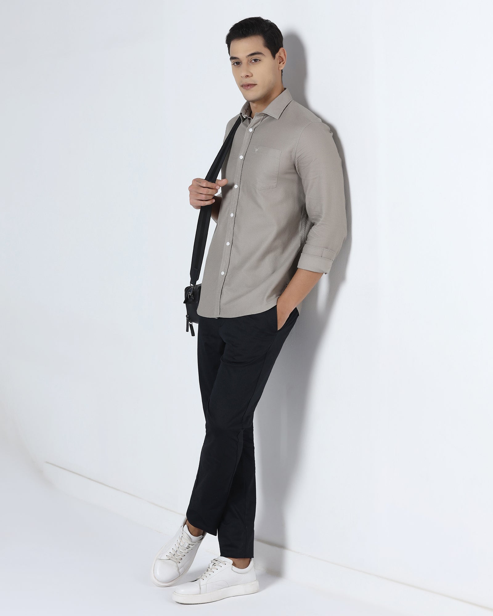 Black Non Iron Solid Khakis - Cypres