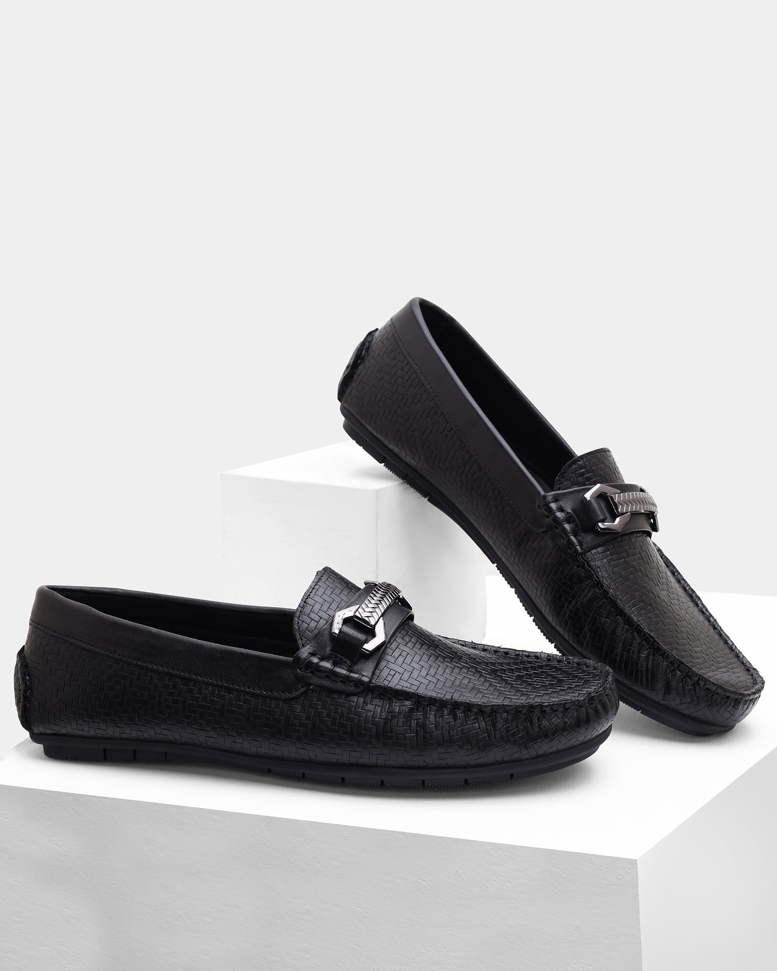 Black Solid Loafers Shoes - Willyy