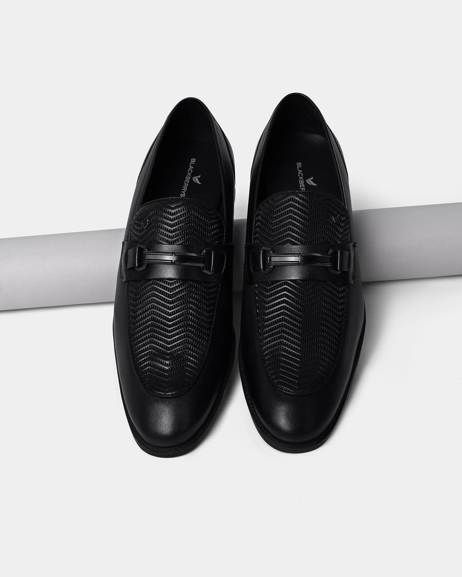 Black Textured Slip On Shoes - Apron
