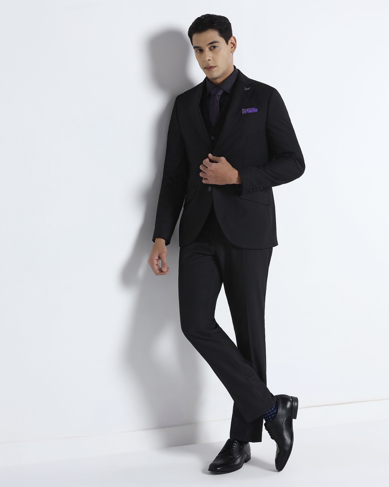 Black Three Piece Textured Suit - Kizu