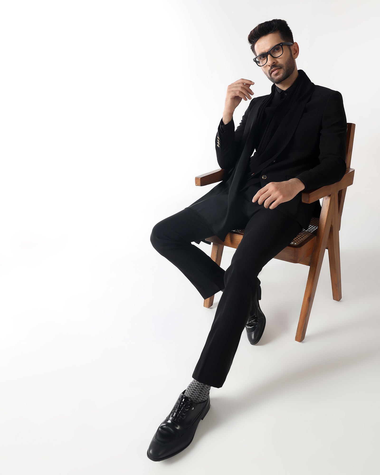 Black Two Piece Solid Suit - Quaf