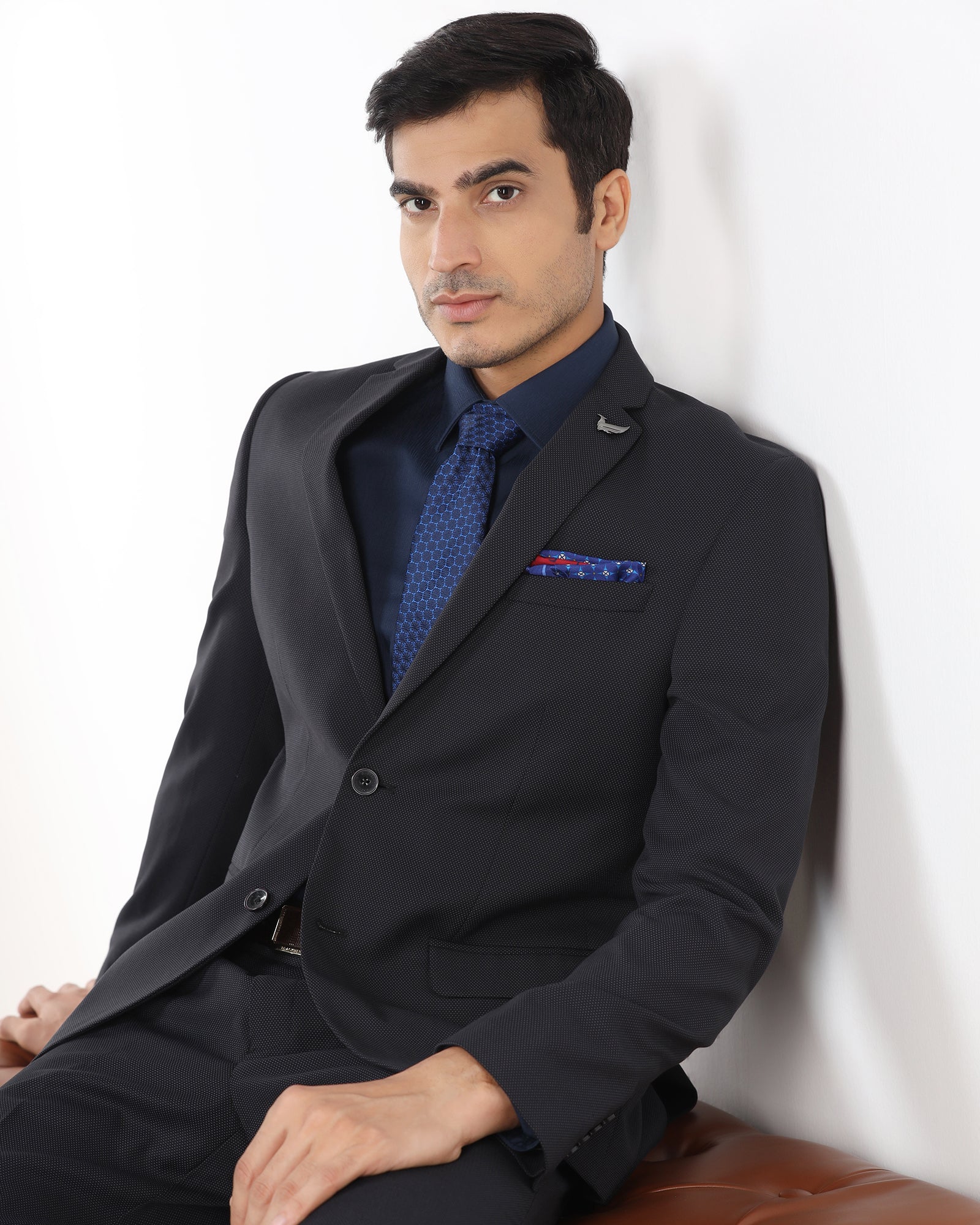 Black Two Piece Textured Suit - Hams