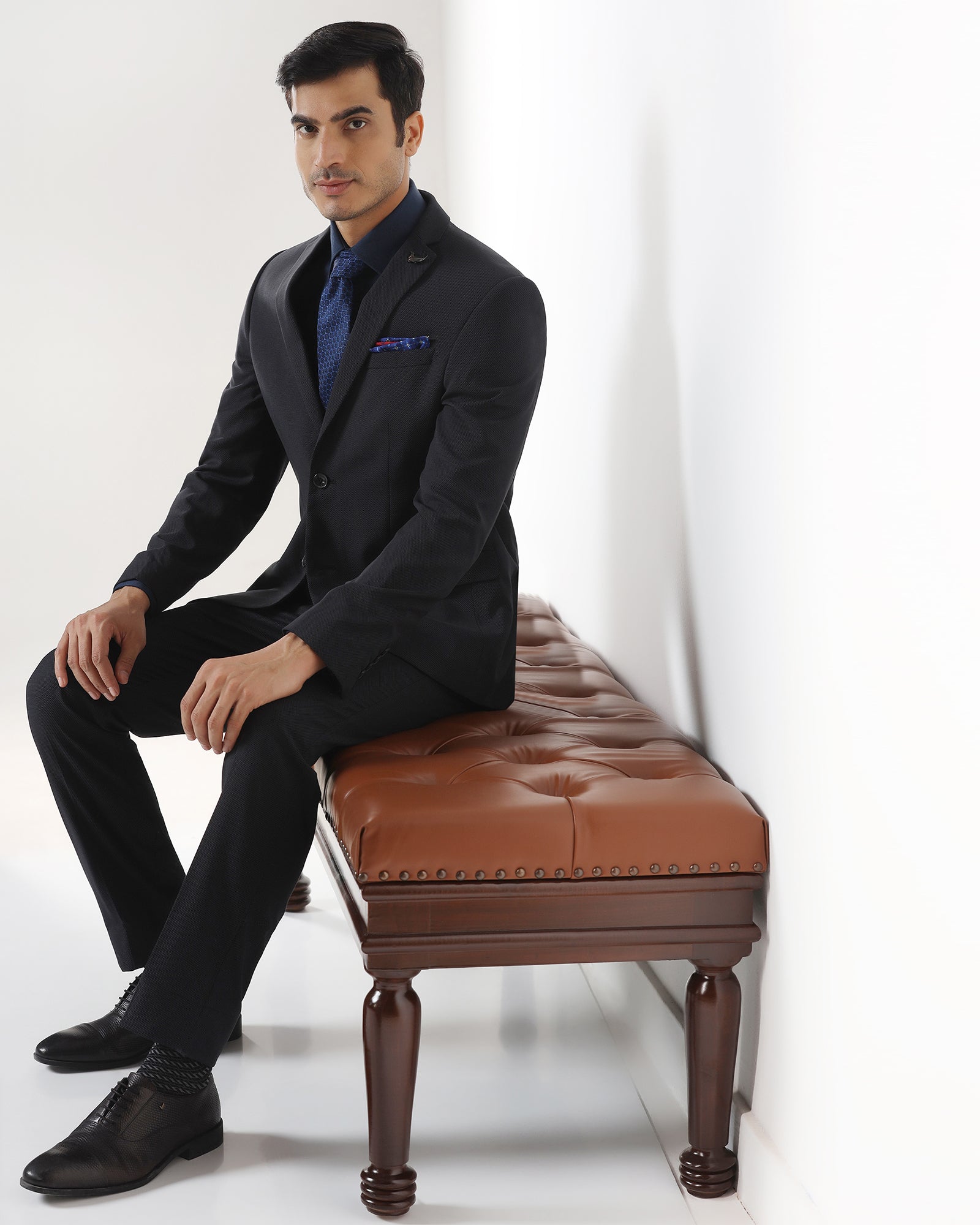 Black Two Piece Textured Suit - Hams