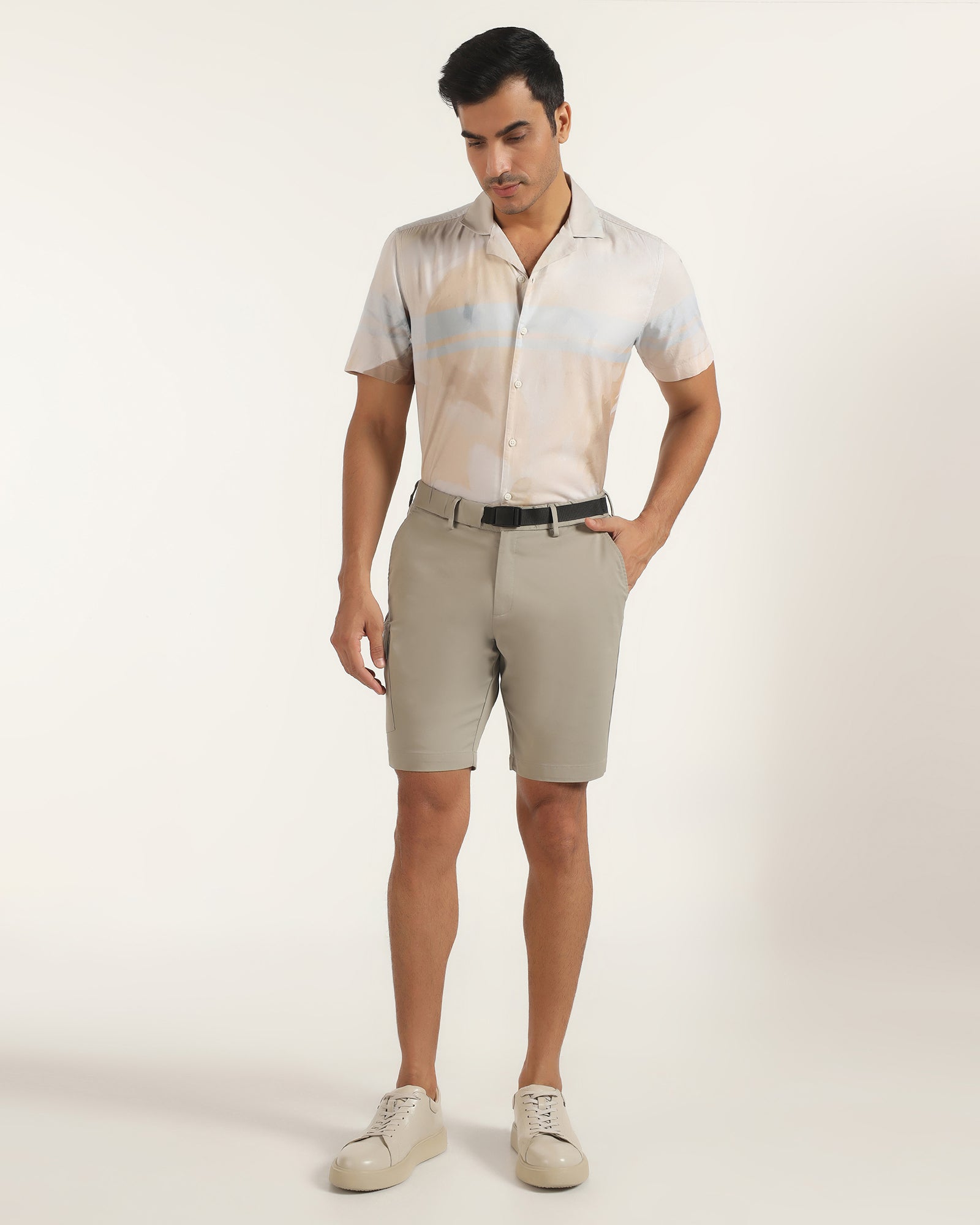 Casual Mouse Solid Shorts - Vik