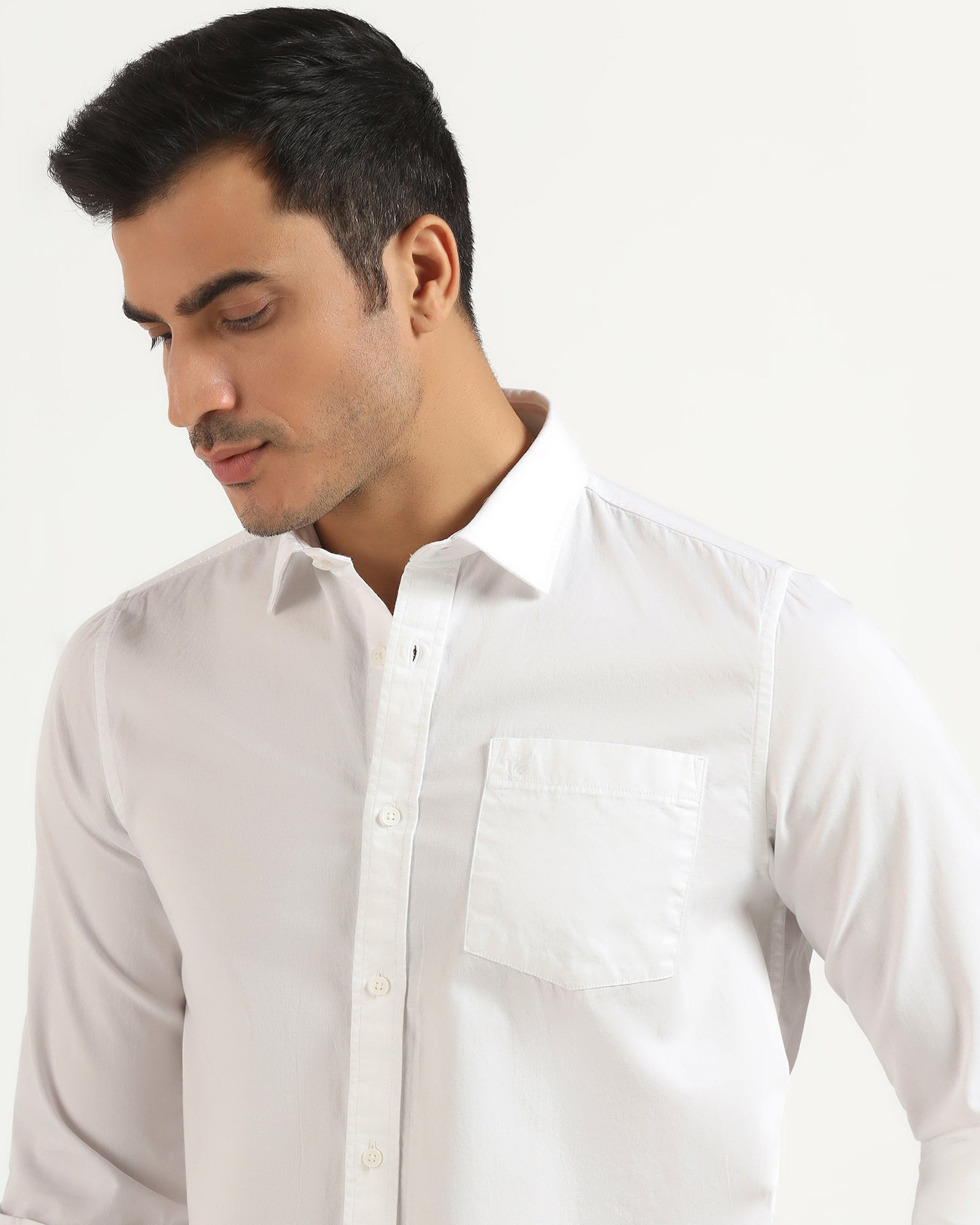 Casual White Solid Shirt - Juro