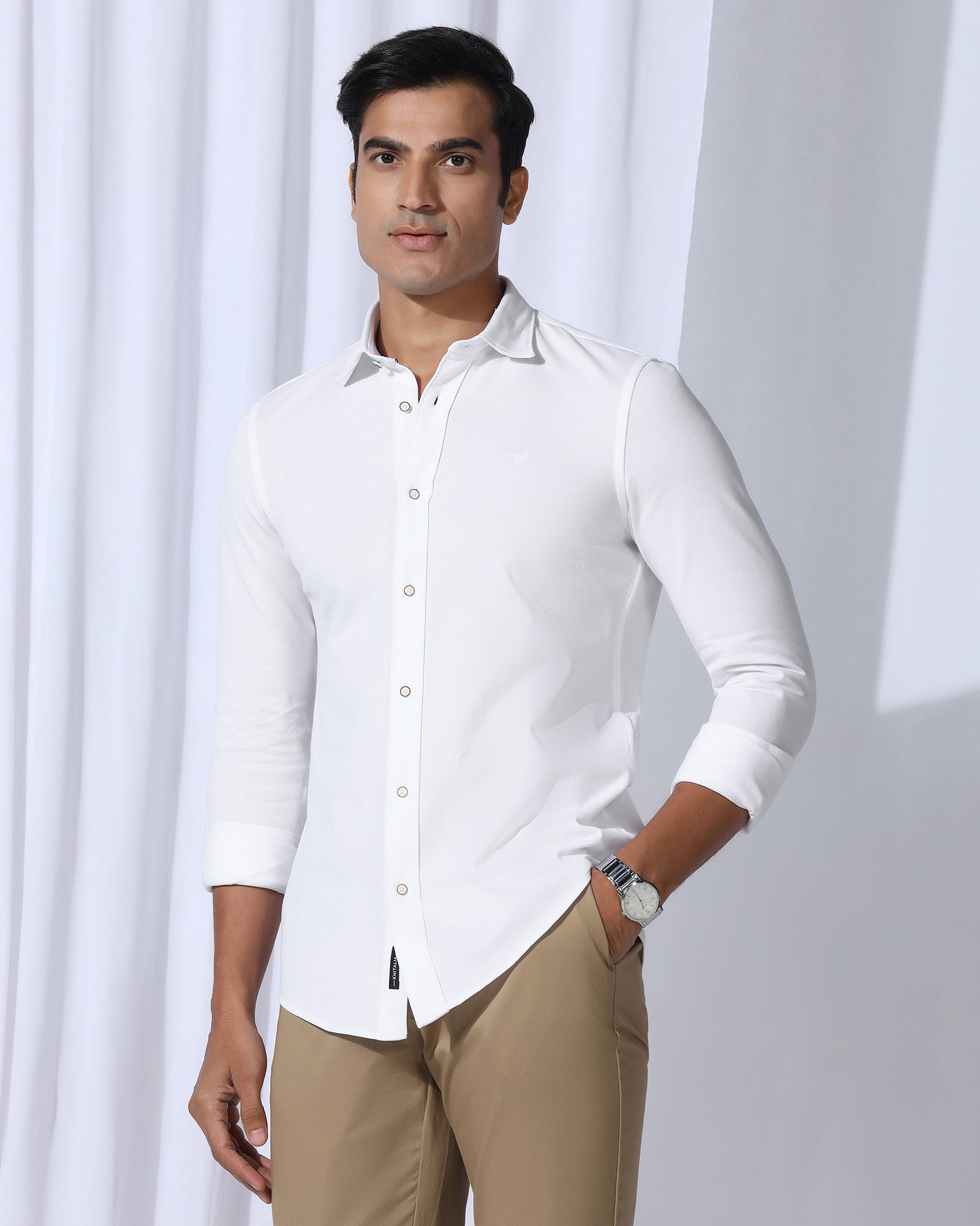 Casual White Solid Shirt - Pelantos