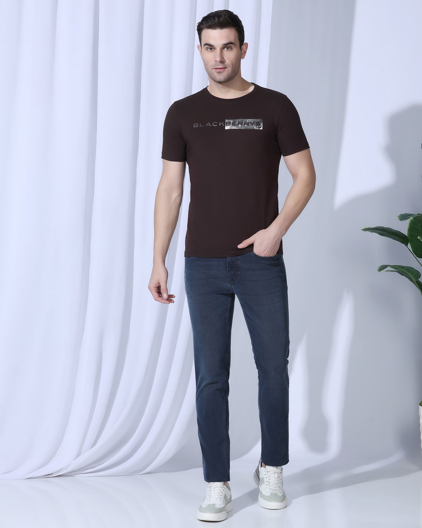 Crew Neck Dark Brown Printed T-Shirt - Zedd