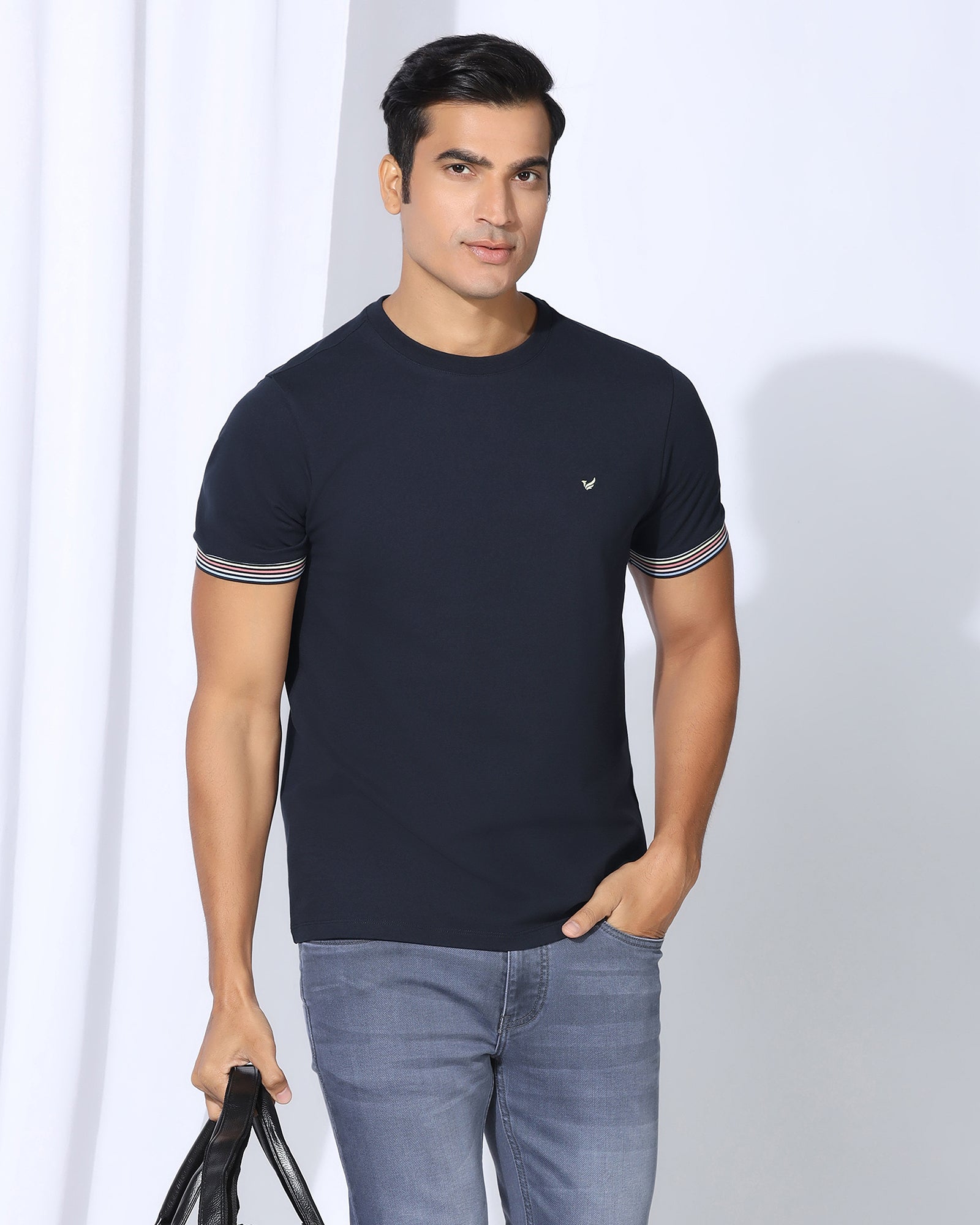 Crew Neck Navy Solid T-Shirt - Spectrum