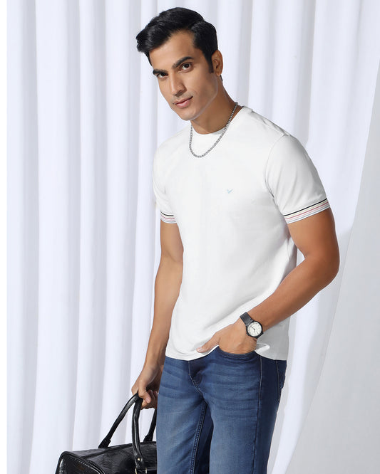 Crew Neck White Solid T-Shirt - Spectrum