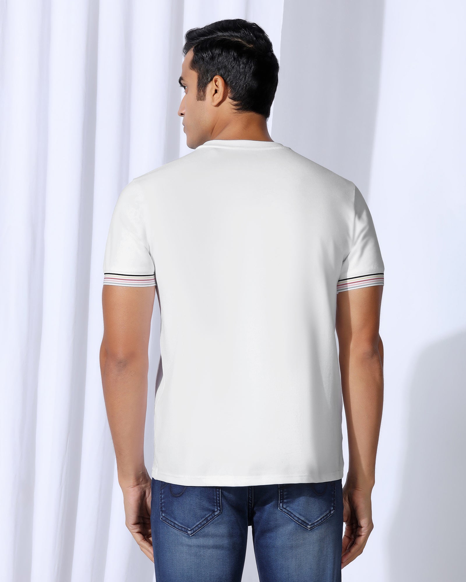 Crew Neck White Solid T-Shirt - Spectrum