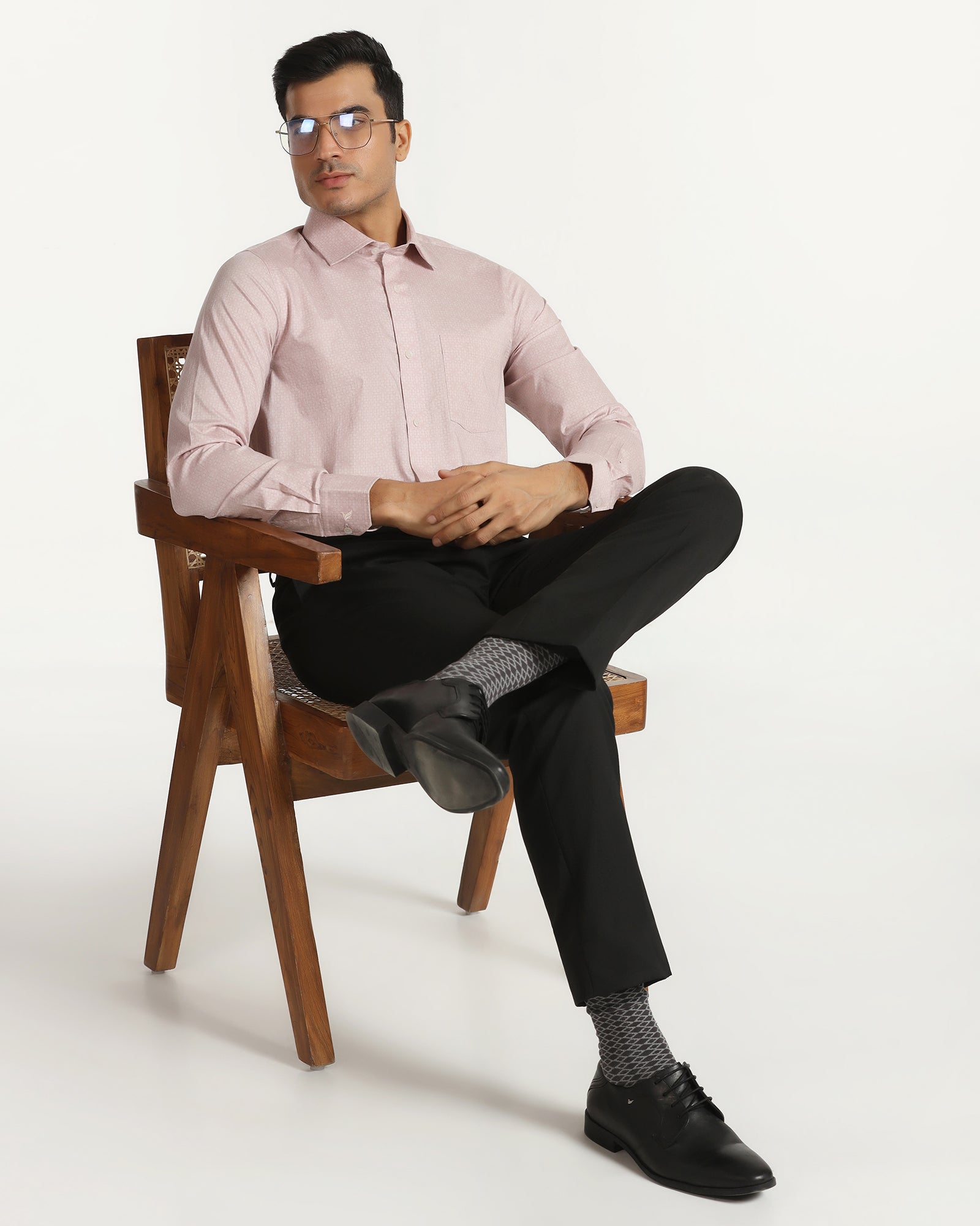 Straight B-90 Formal Black Solid Trouser - Musk