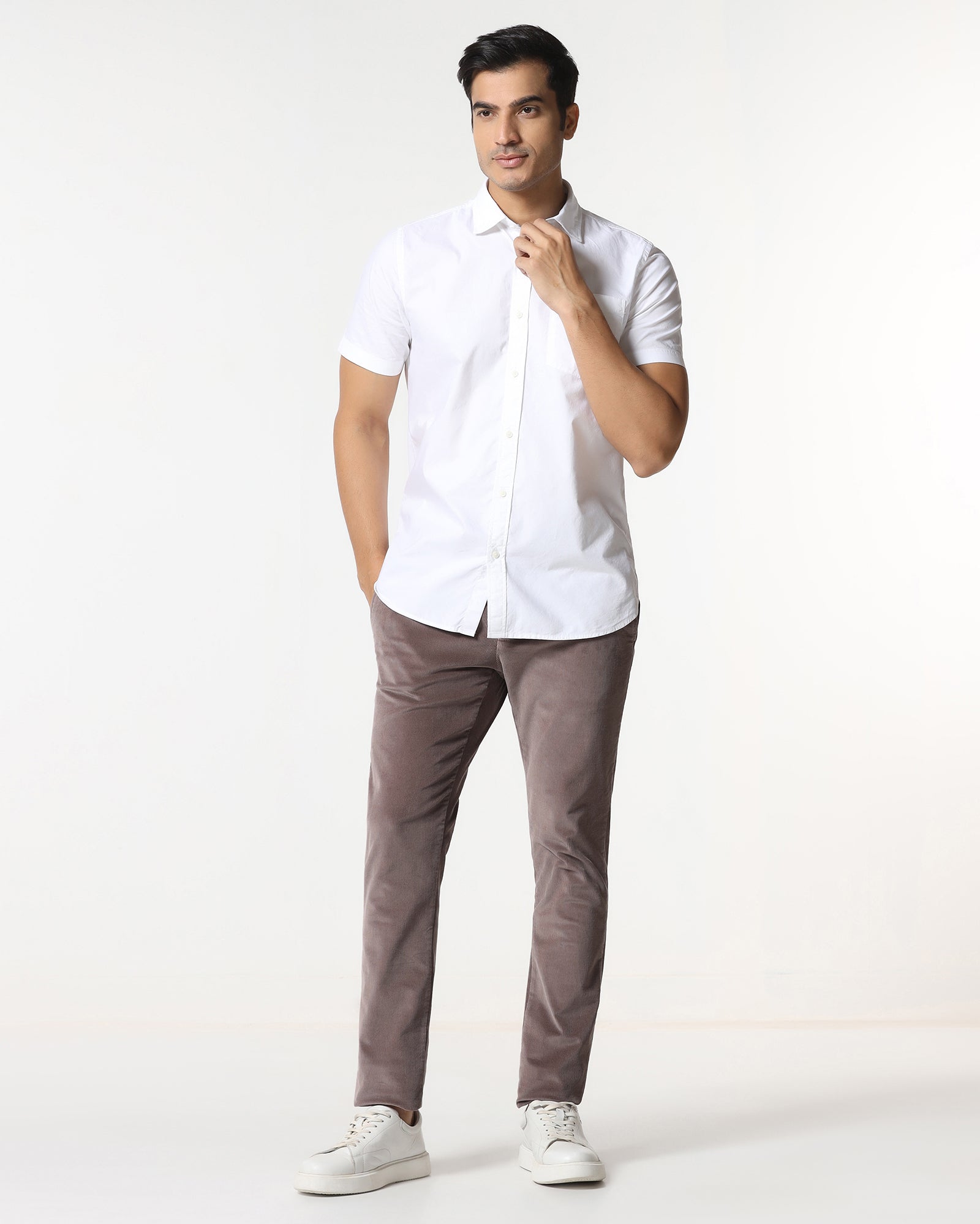 Dusty Pink Corduroy Solid Khakis - Gerone