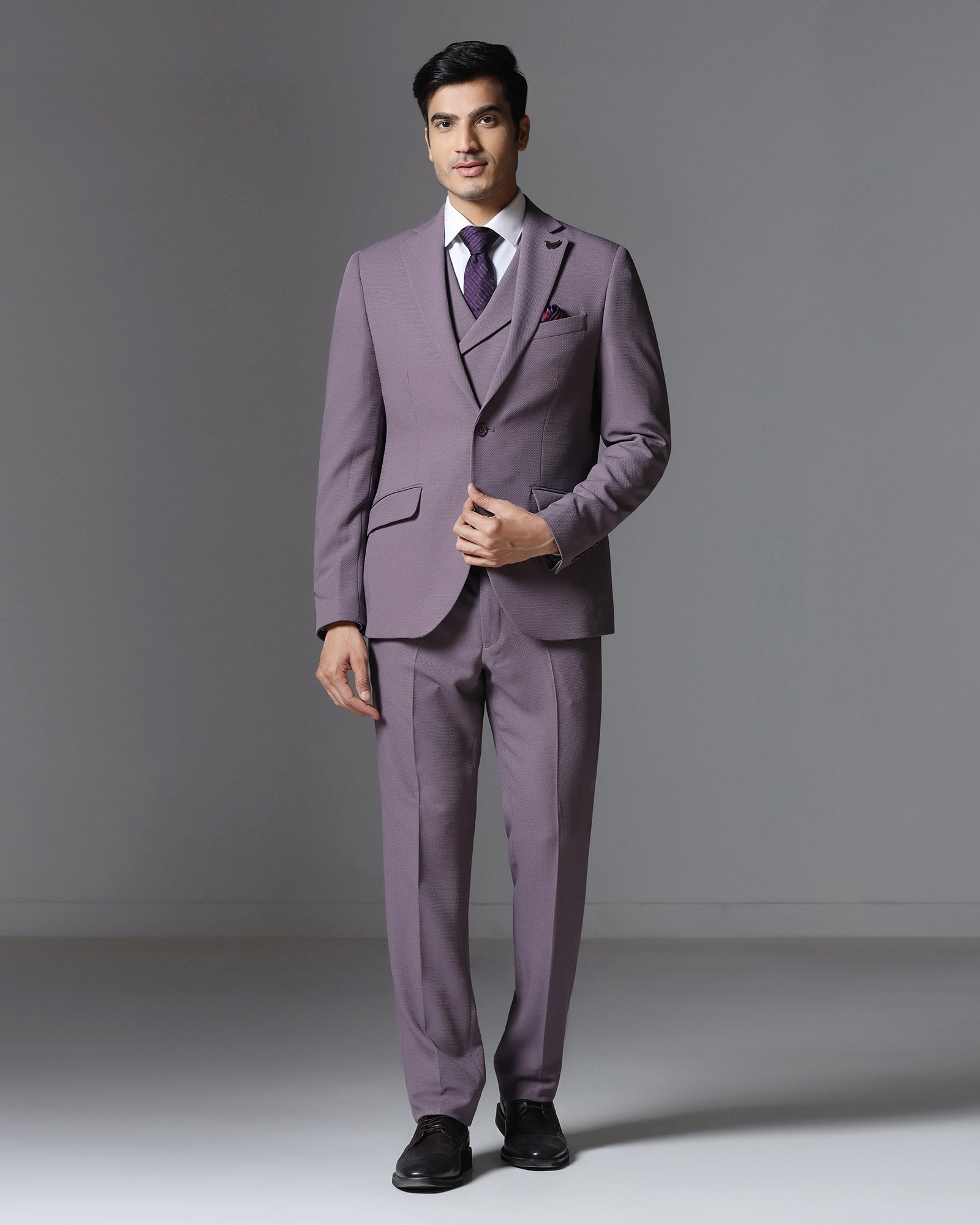 Dusty Pink Three Piece Textured Suit - Gioni