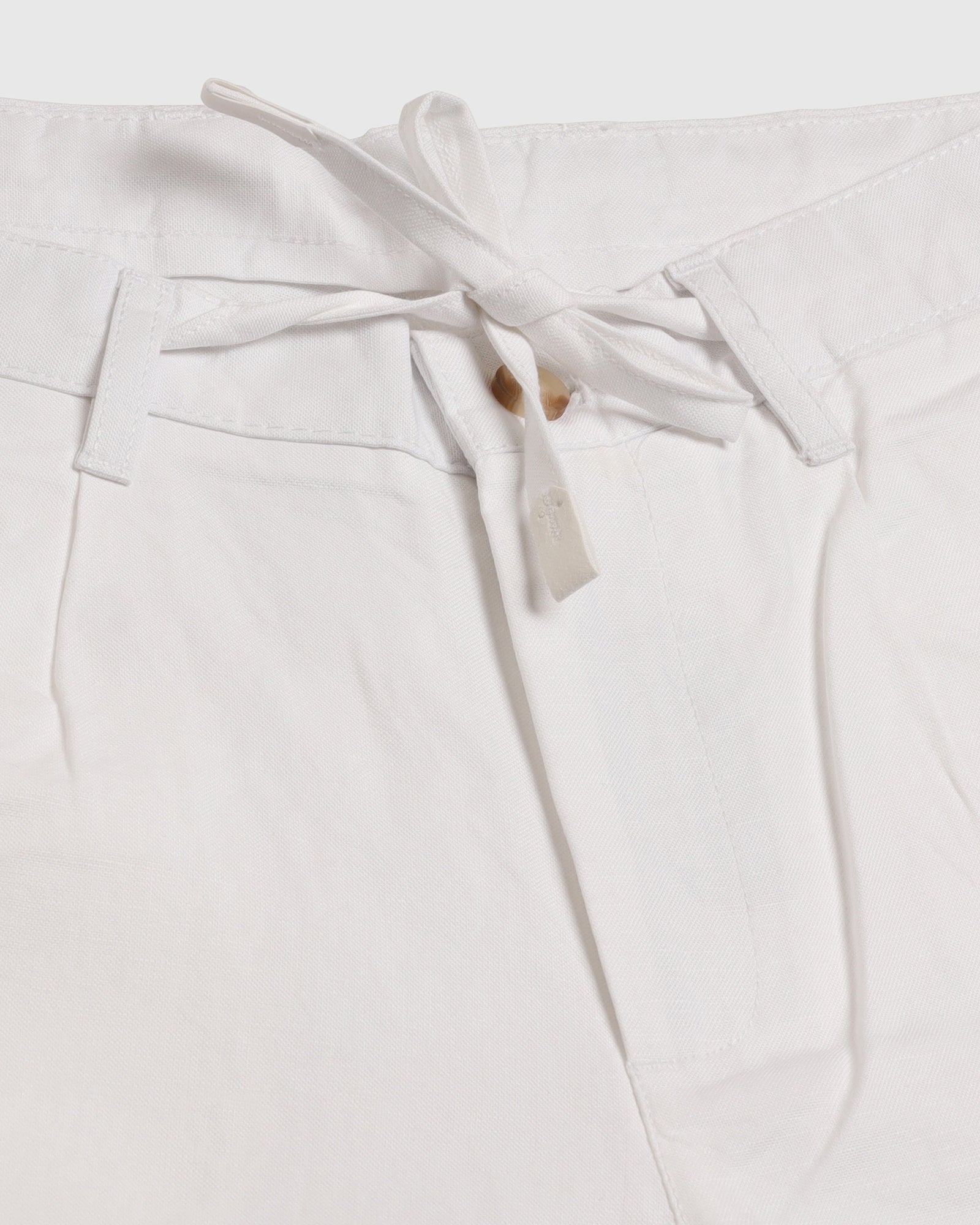 Linen Casual White Solid Shorts - Kat