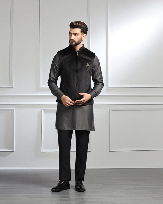 Black Swarn Solid Achkan Set - Sandrona