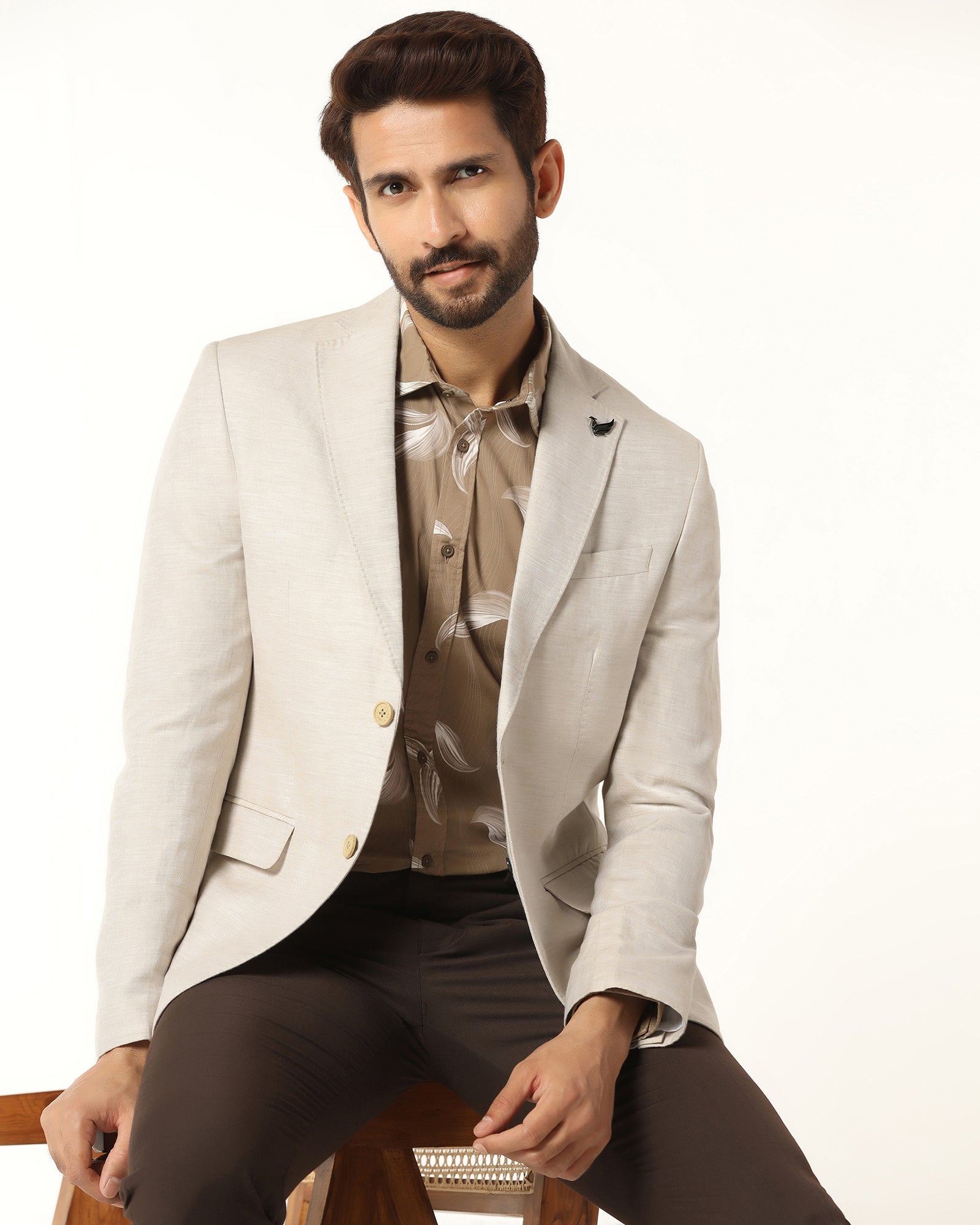 Formal Beige Solid Blazer - Gravity