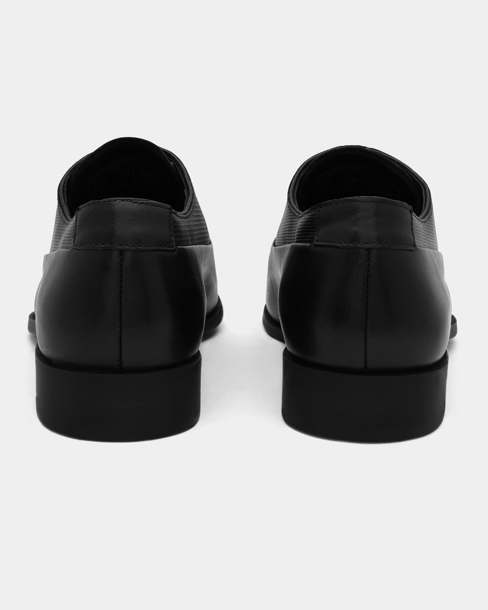 Leather Black Solid Oxford Shoes - Andean