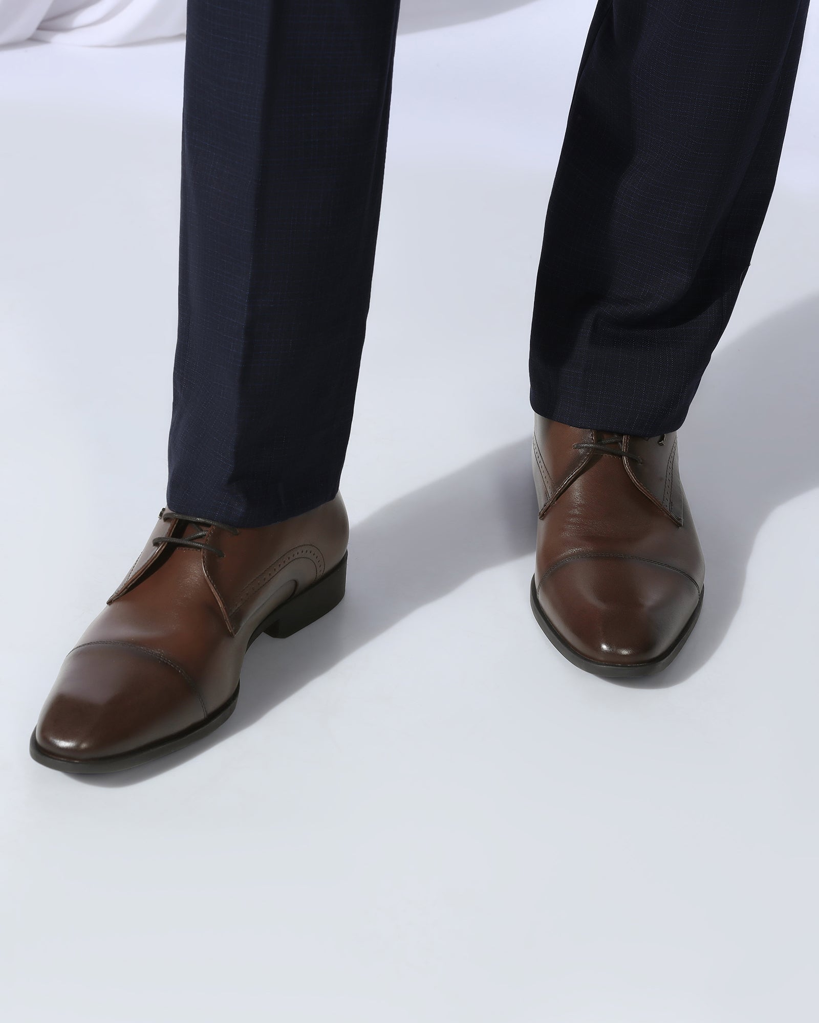 Leather Brown Solid Derby Shoes - Vakul
