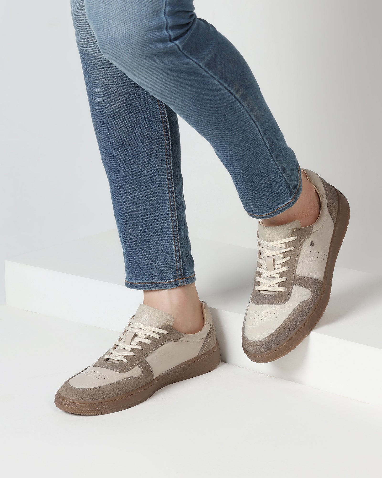 Leather Brown Solid Sneakers - Venice