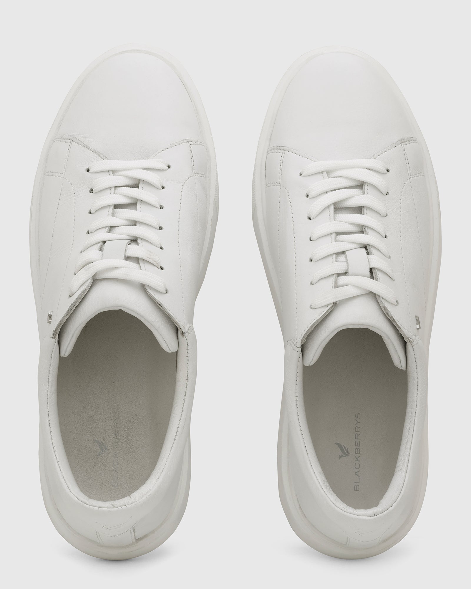 Leather White Solid Sneakers - Vosil