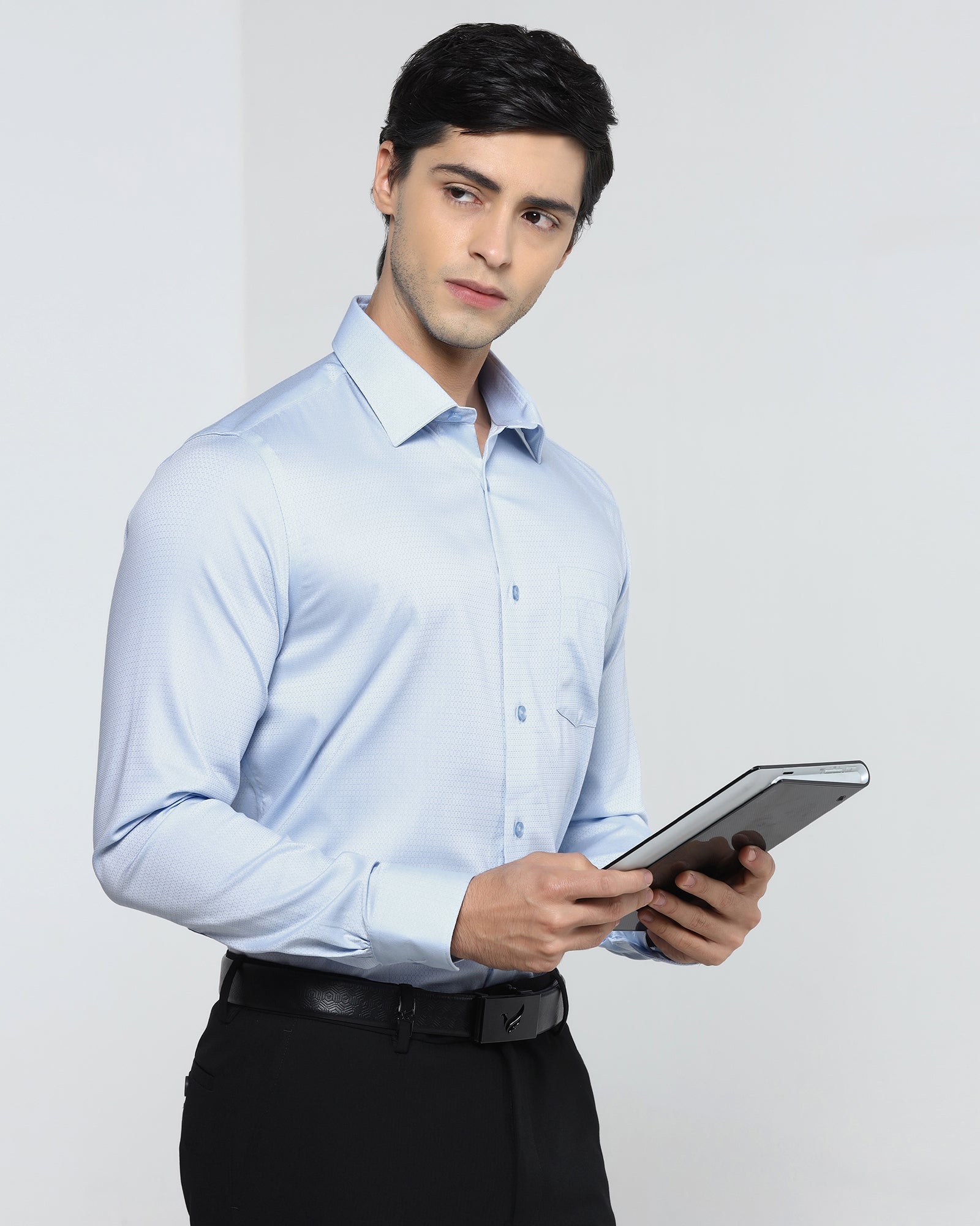 Light Blue Non Iron Textured Shirt - Emerald