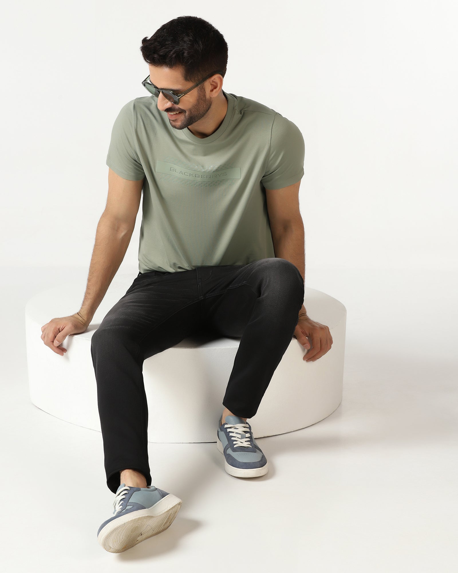 Light Green Crew Neck Solid T-Shirt - Zoro