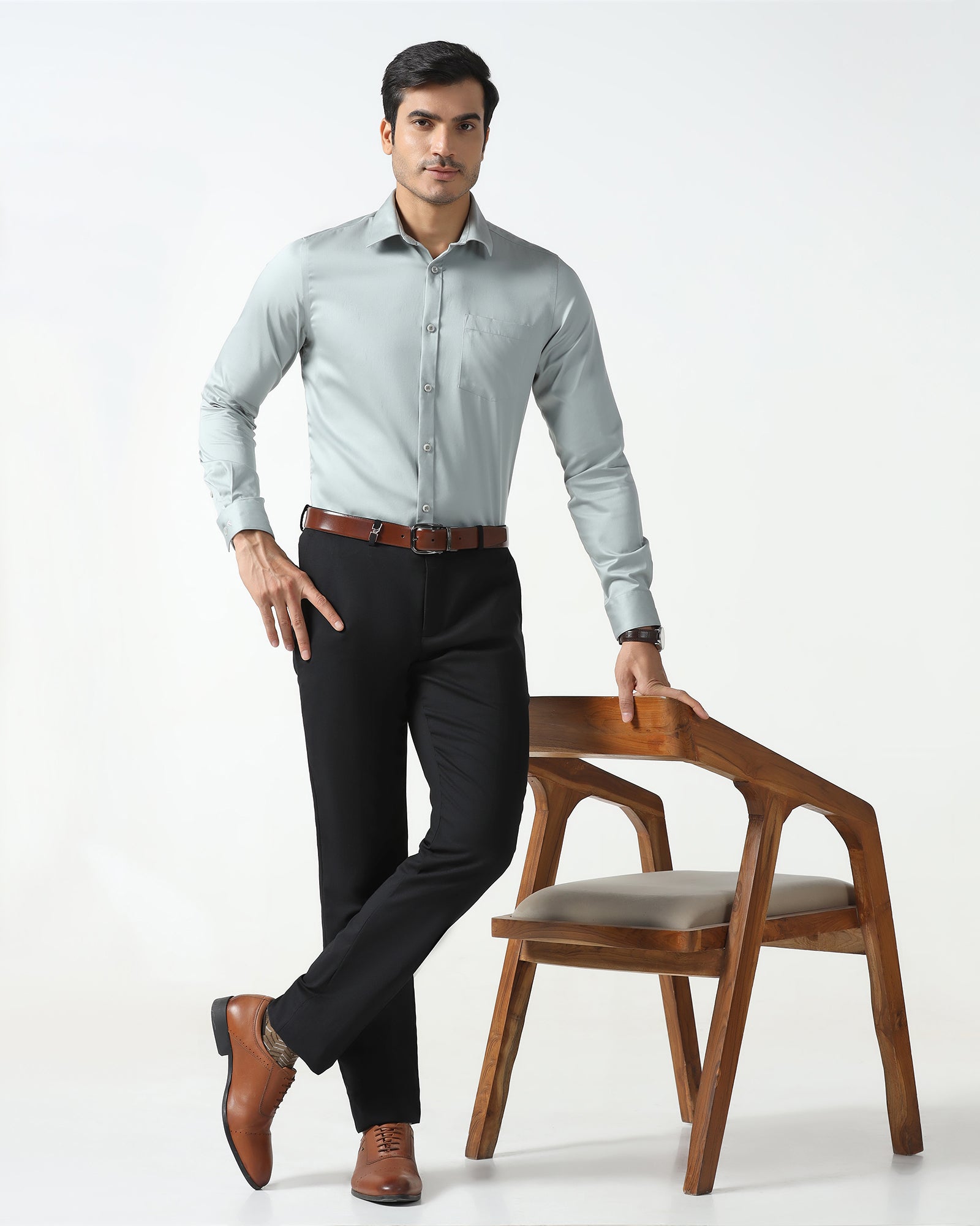 Luxe Slim Comfort B-95 Formal Black Check Trouser - Amouage