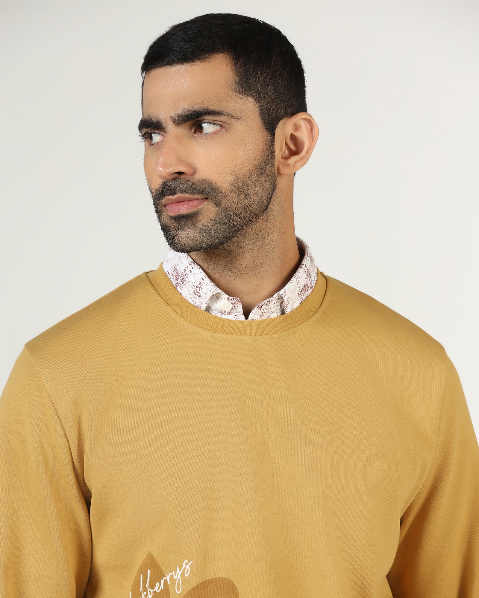 Mustard Crew Neck Solid Sweatshirt - Eve