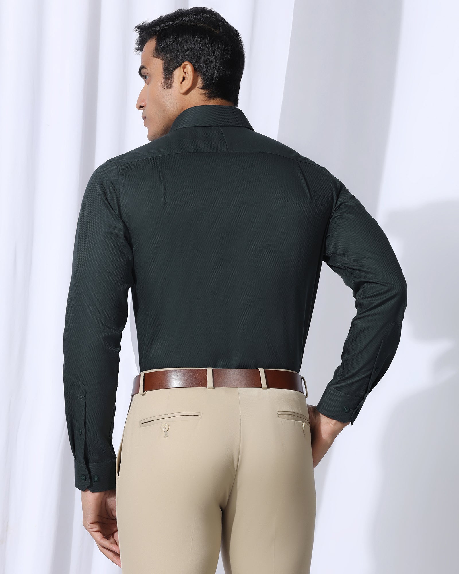 Non Iron Formal Dark Green Solid Shirt - P31