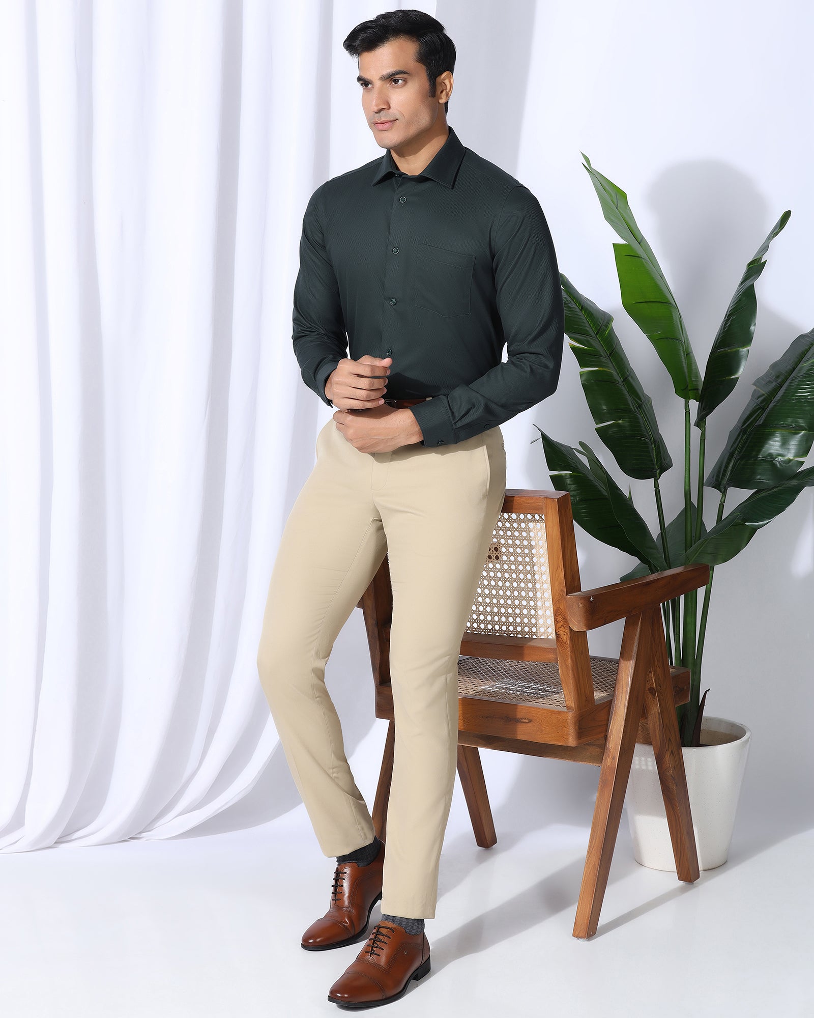 Non Iron Formal Dark Green Solid Shirt - P31