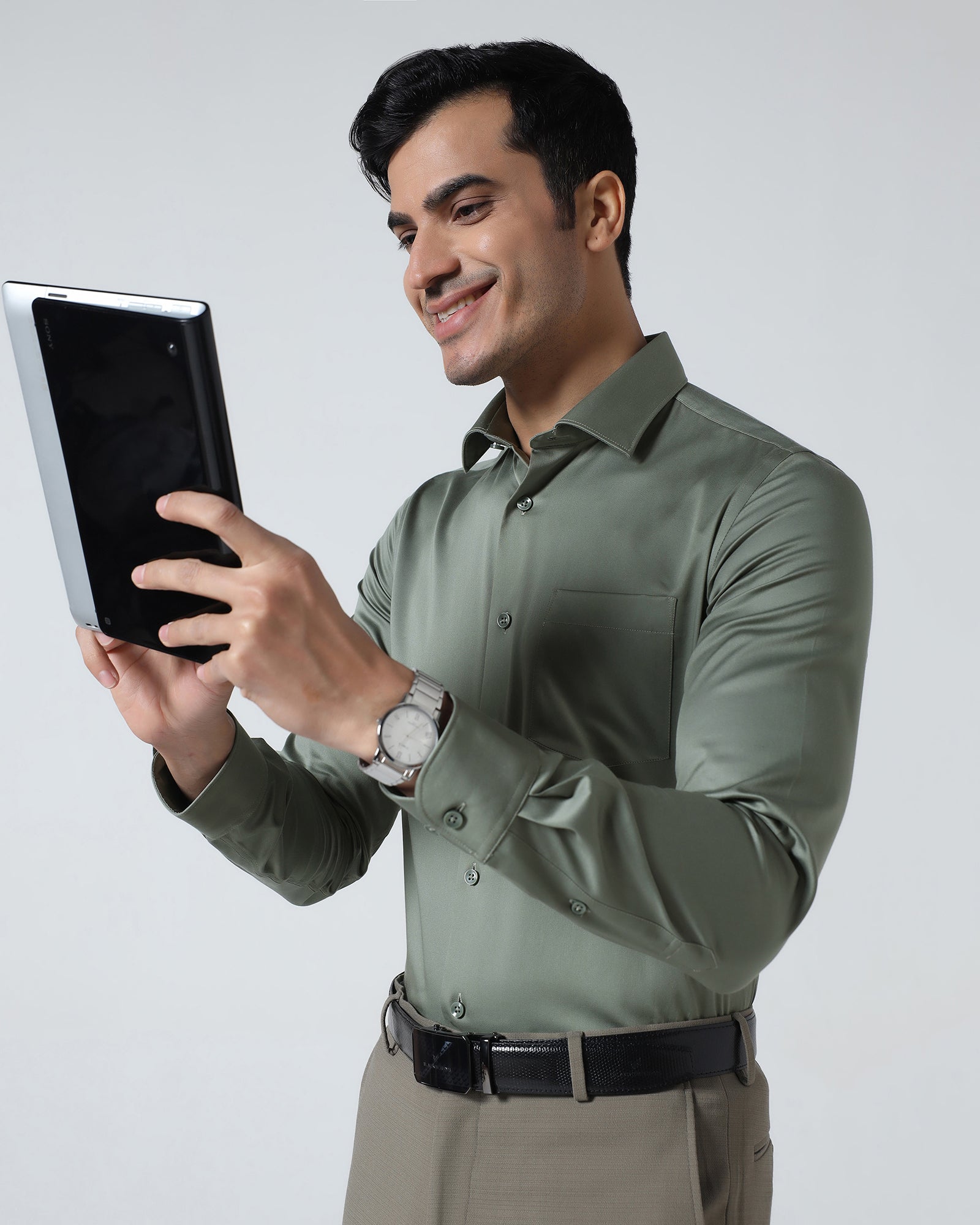 Olive Non Iron Solid Shirt - Sylvia