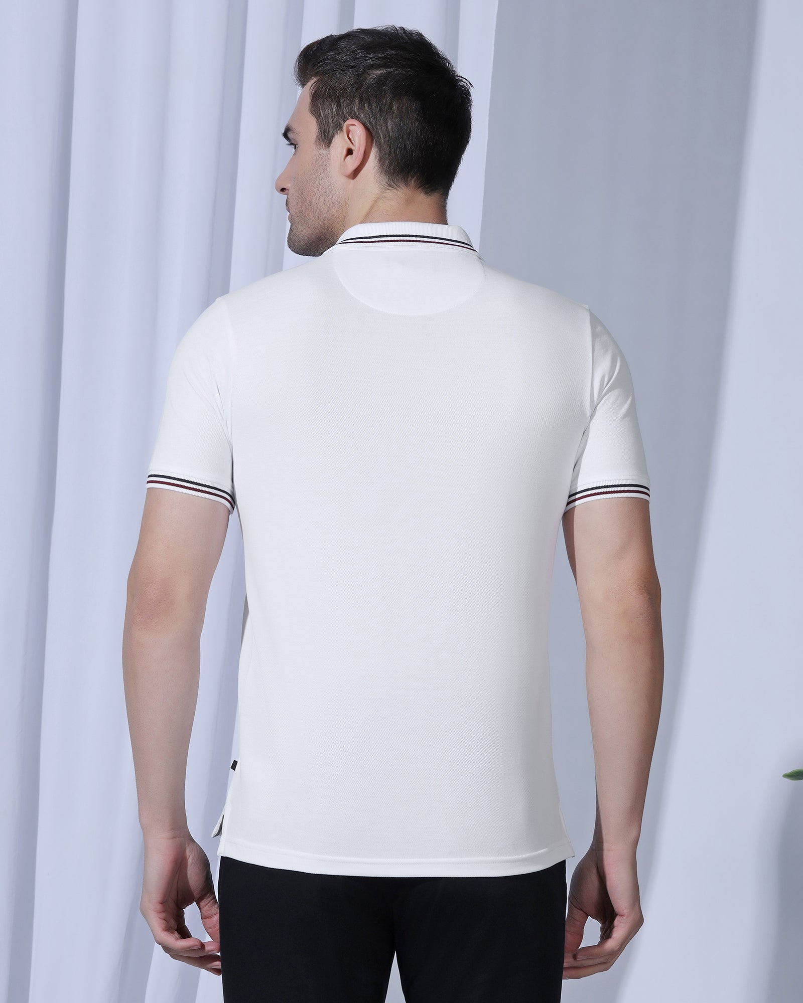 Polo White Solid T-Shirt - Zephyr