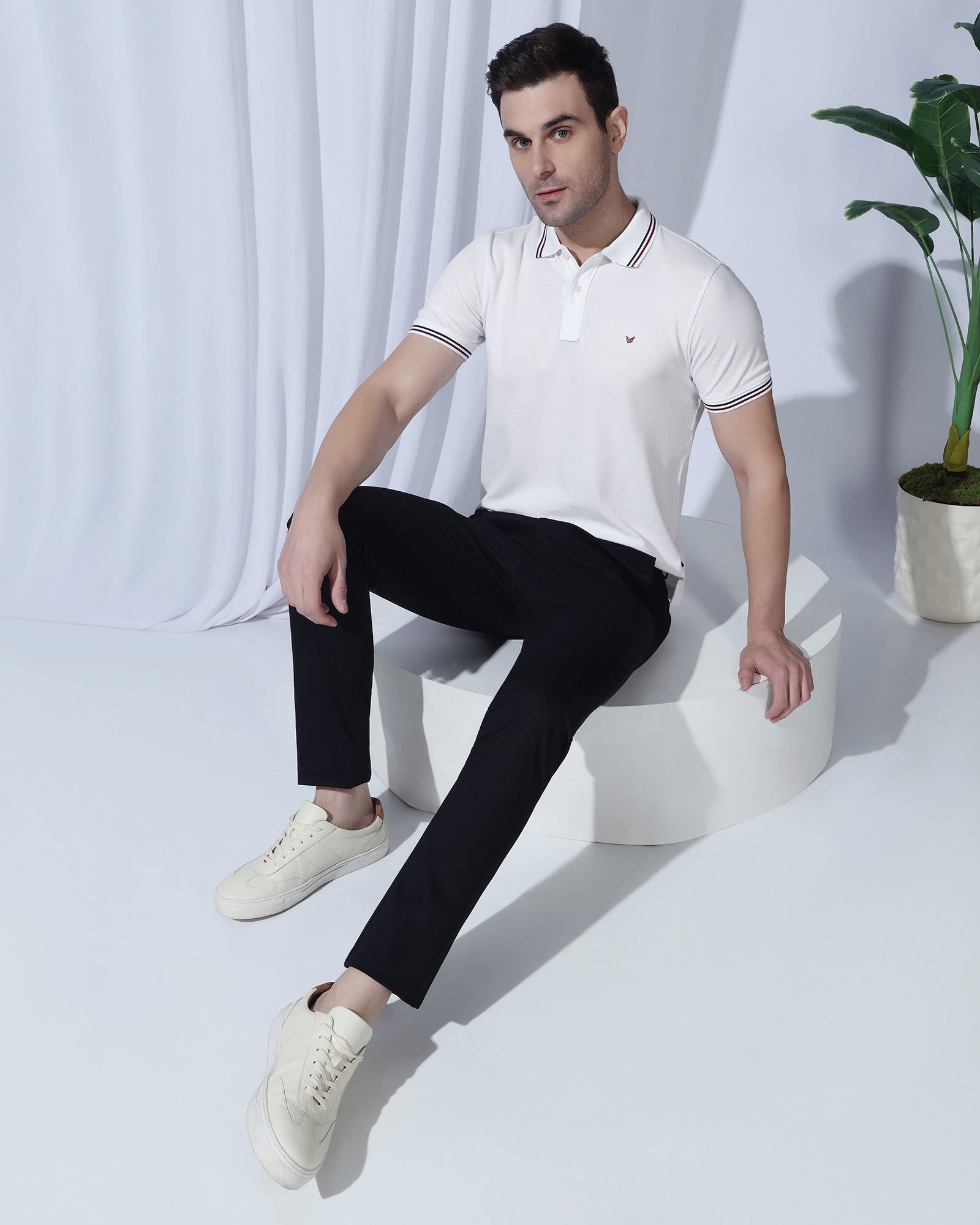 Polo White Solid T-Shirt - Zephyr