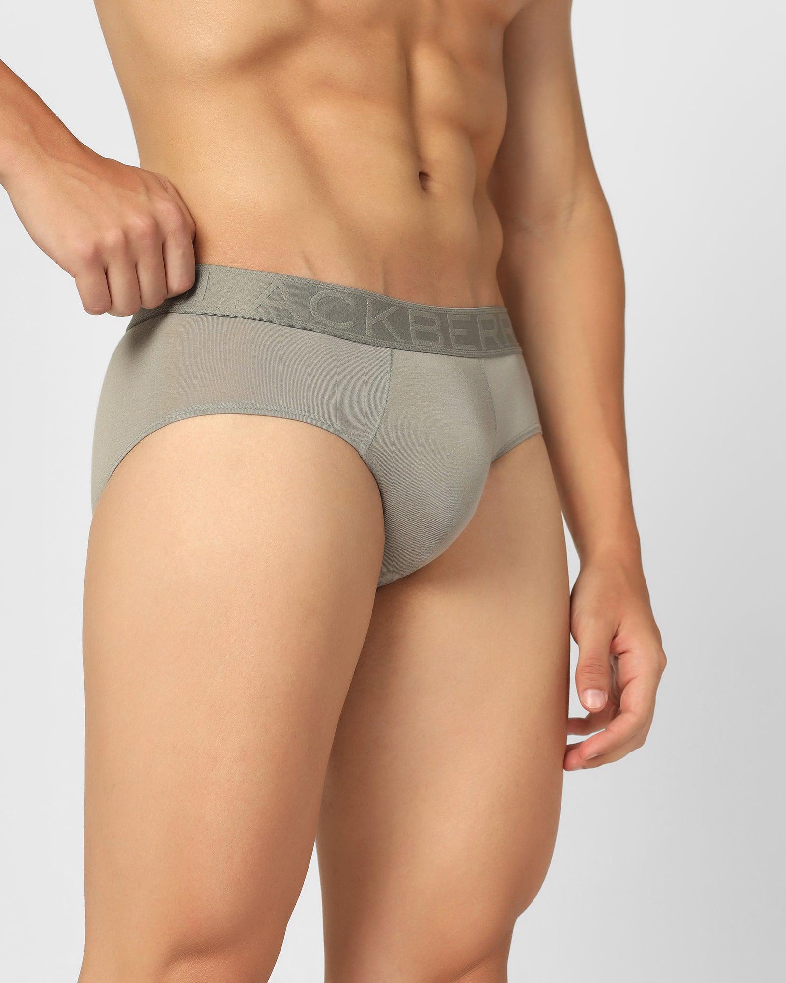Regular Fit Brief In Fresh Grey (Russel) - Blackberrys