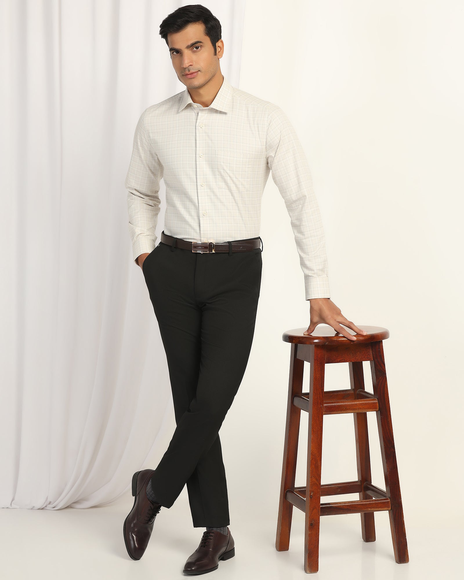 Slim Comfort B-95 Formal Black Solid Trouser - Oak