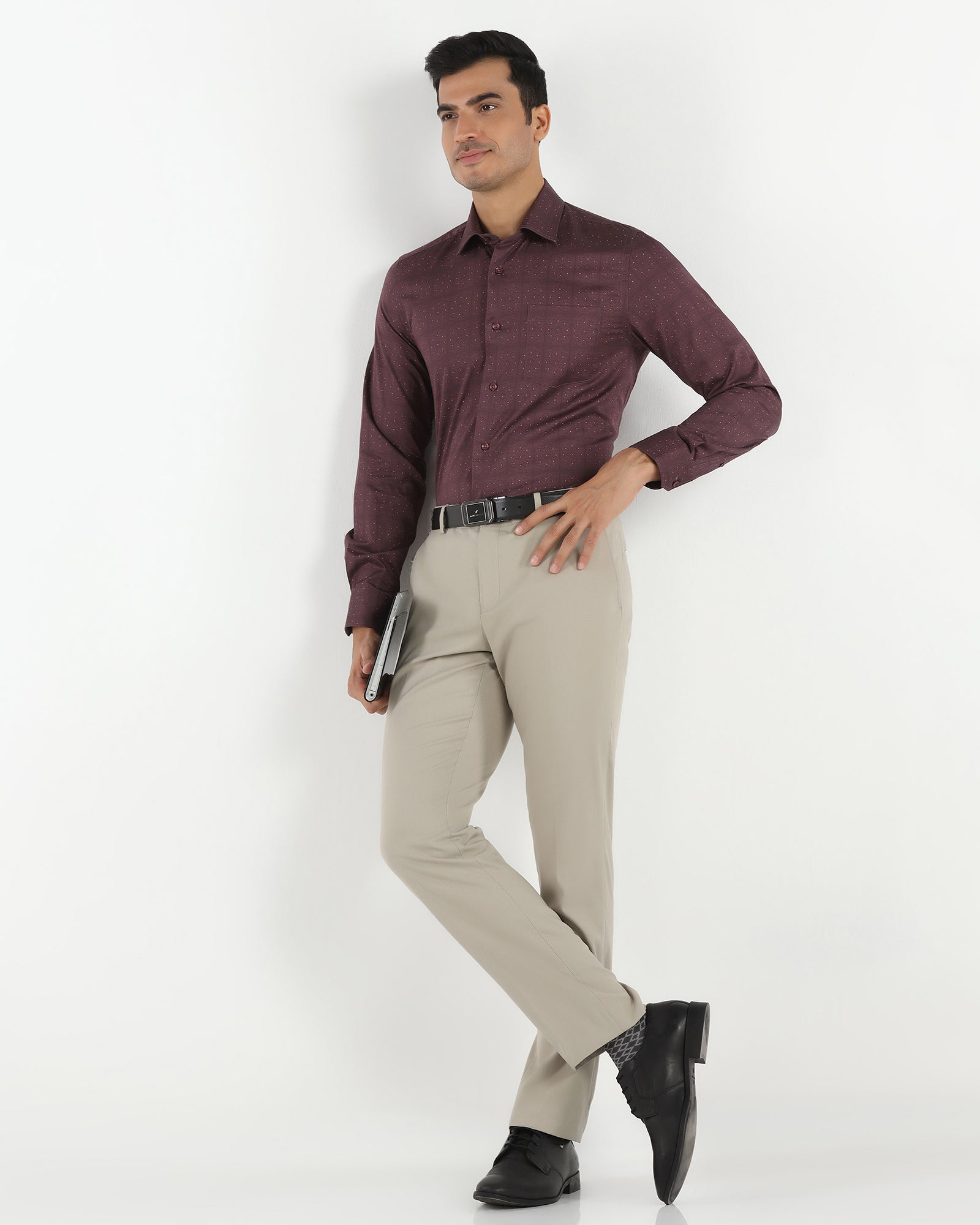 Slim Comfort B-95 Formal Beige Textured Trouser - Saint