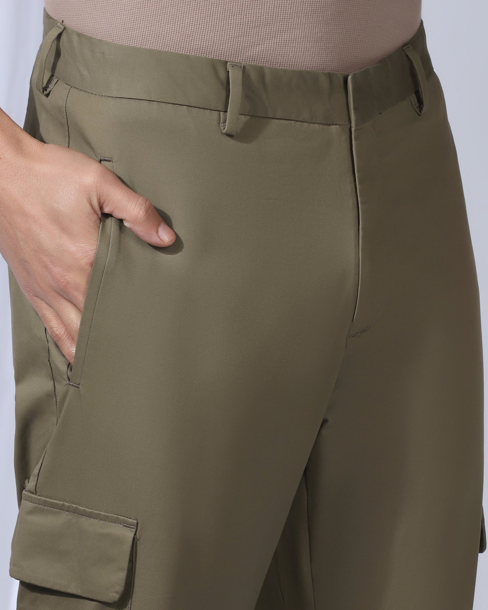 Sneaker Fit Casual Khaki Solid Khakis - Lite