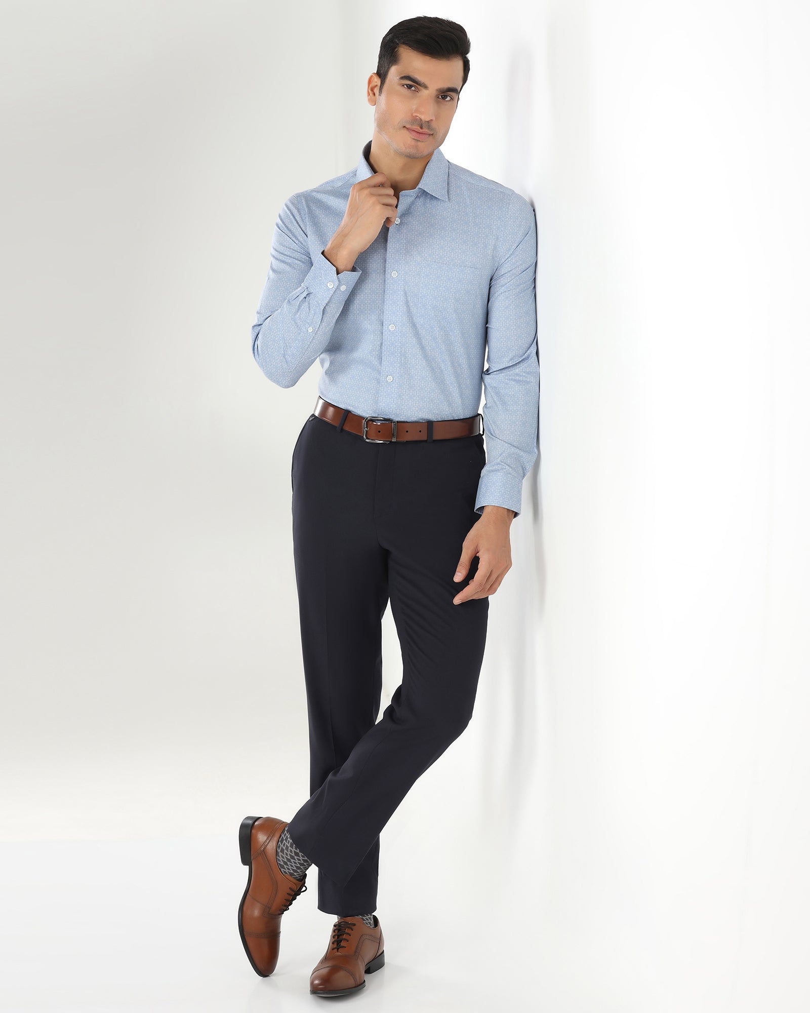 Straight B-90 Formal Navy Textured Trouser - Saint