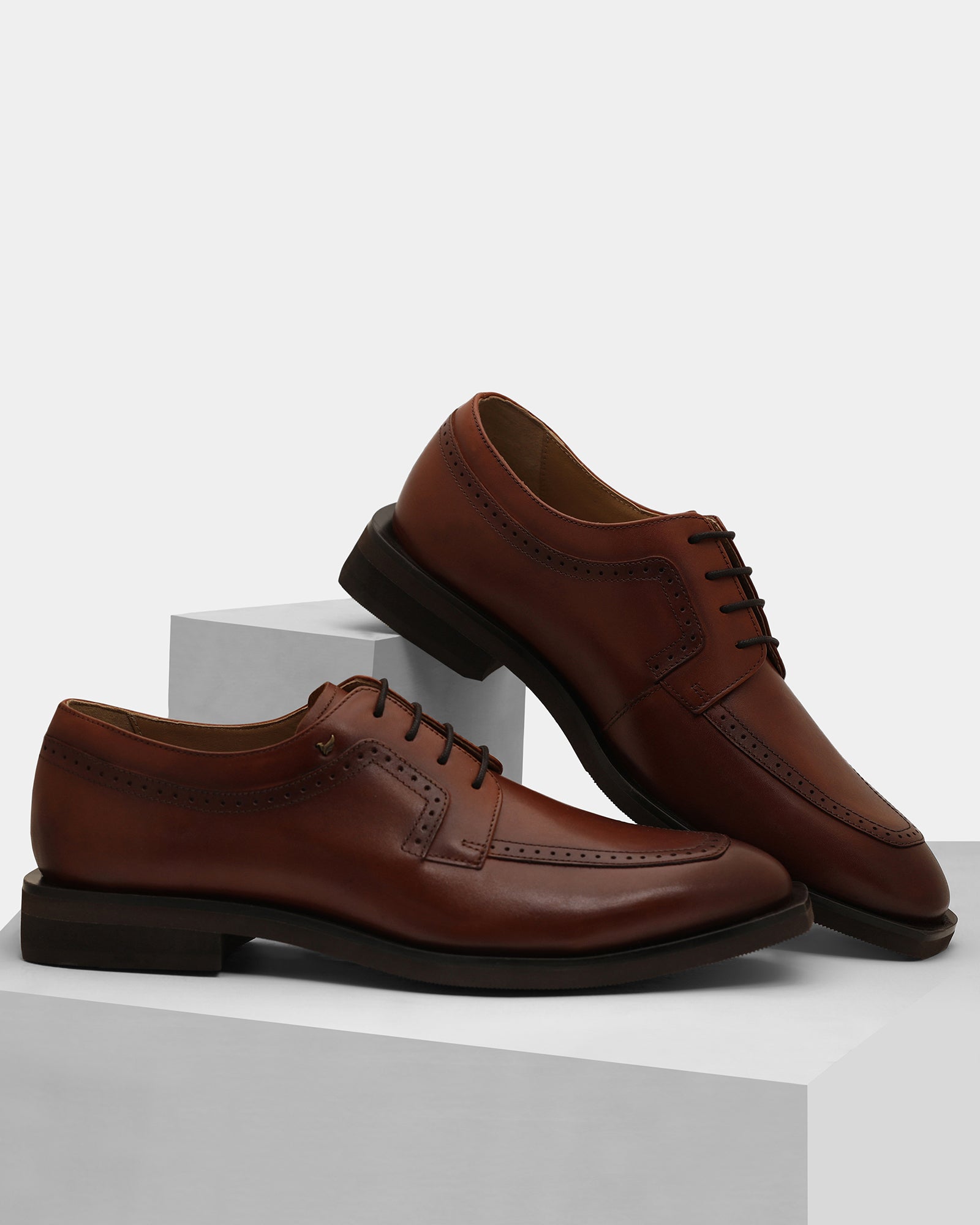 Tan Solid Derby Shoes - Winfordd