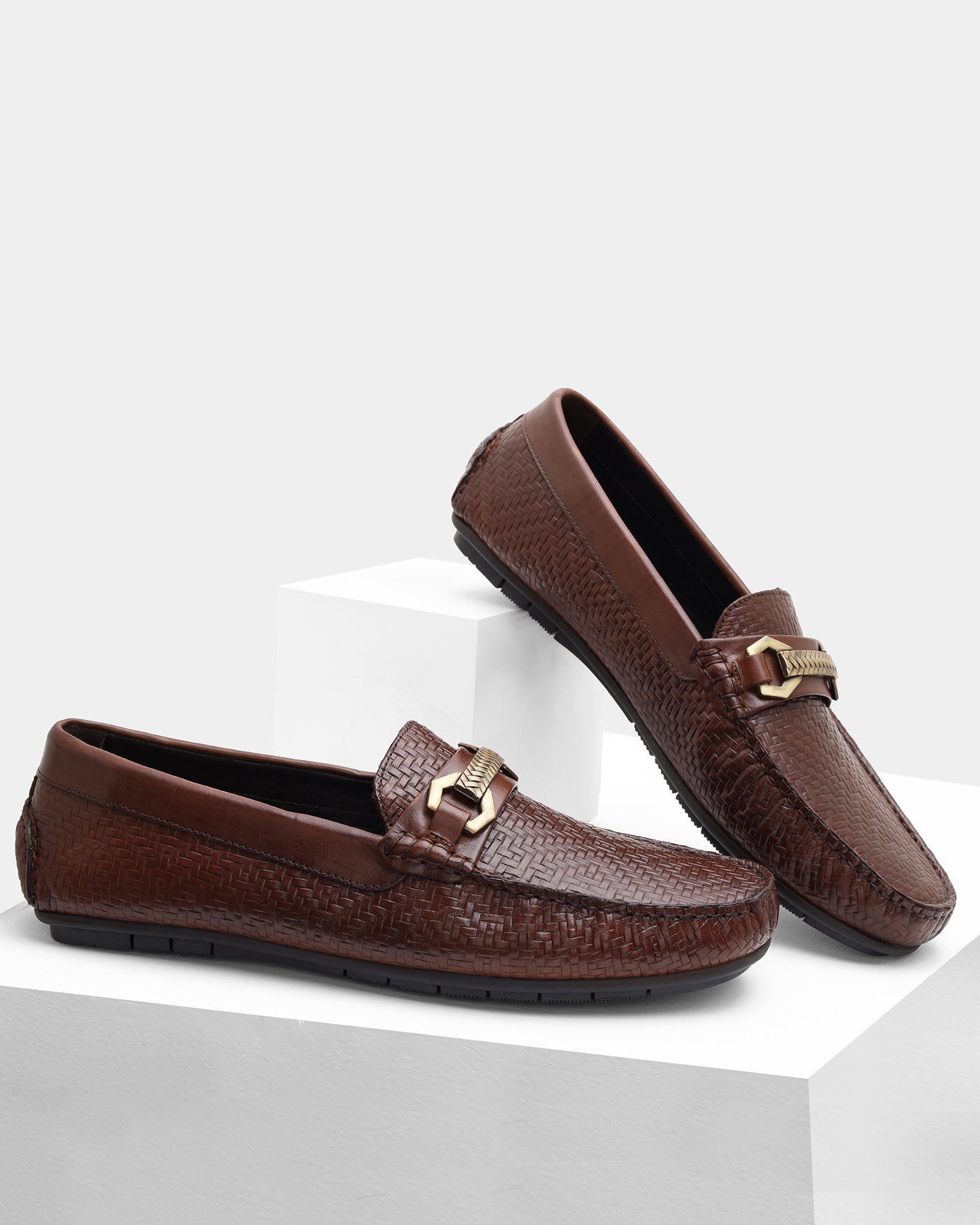 Tan Solid Loafers Shoes - Willyy