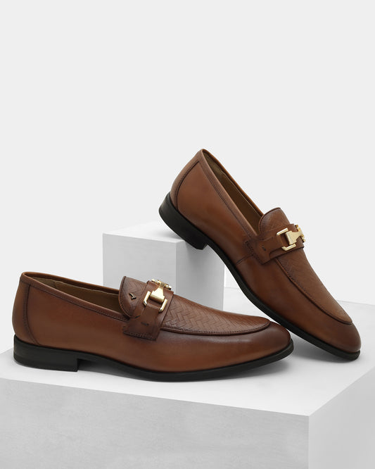 Tan Solid Loafers Shoes - Winaa