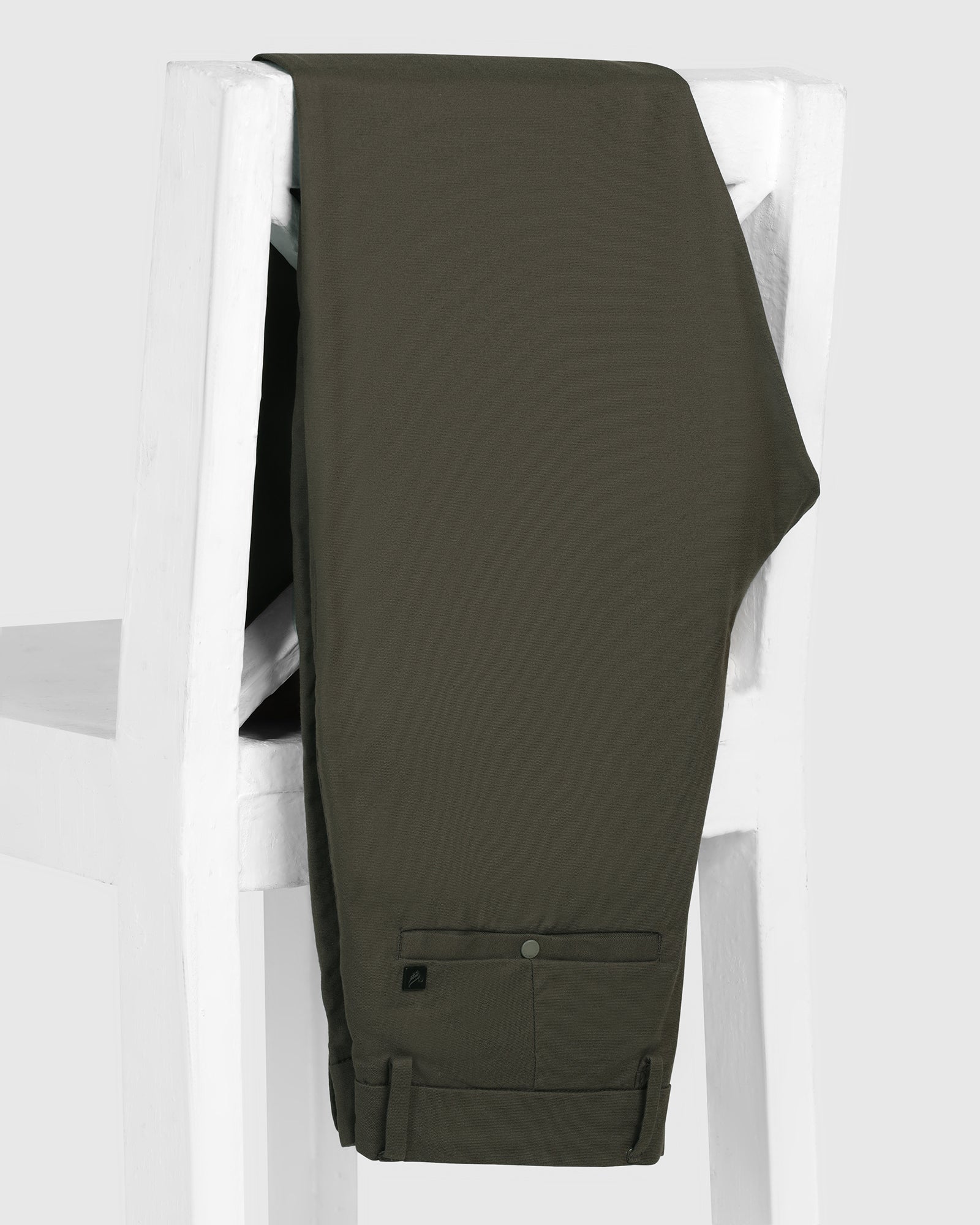 TechPro Slim Comfort B-95 Casual Dark Olive Solid Khakis - Androit